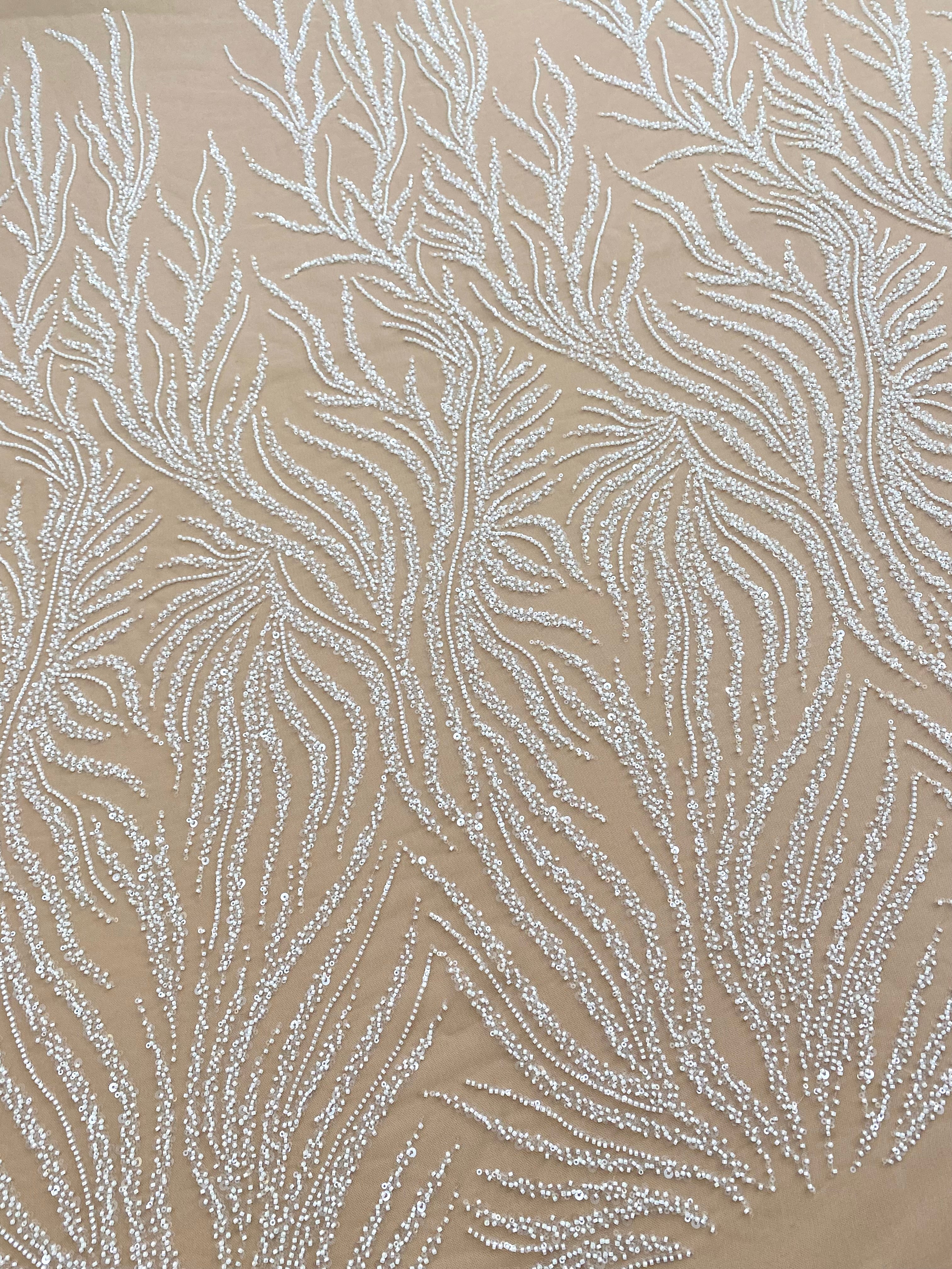 Dantela Couture Ivory pe Tulle Nude cu Siraguri, cu Margele si Paiete