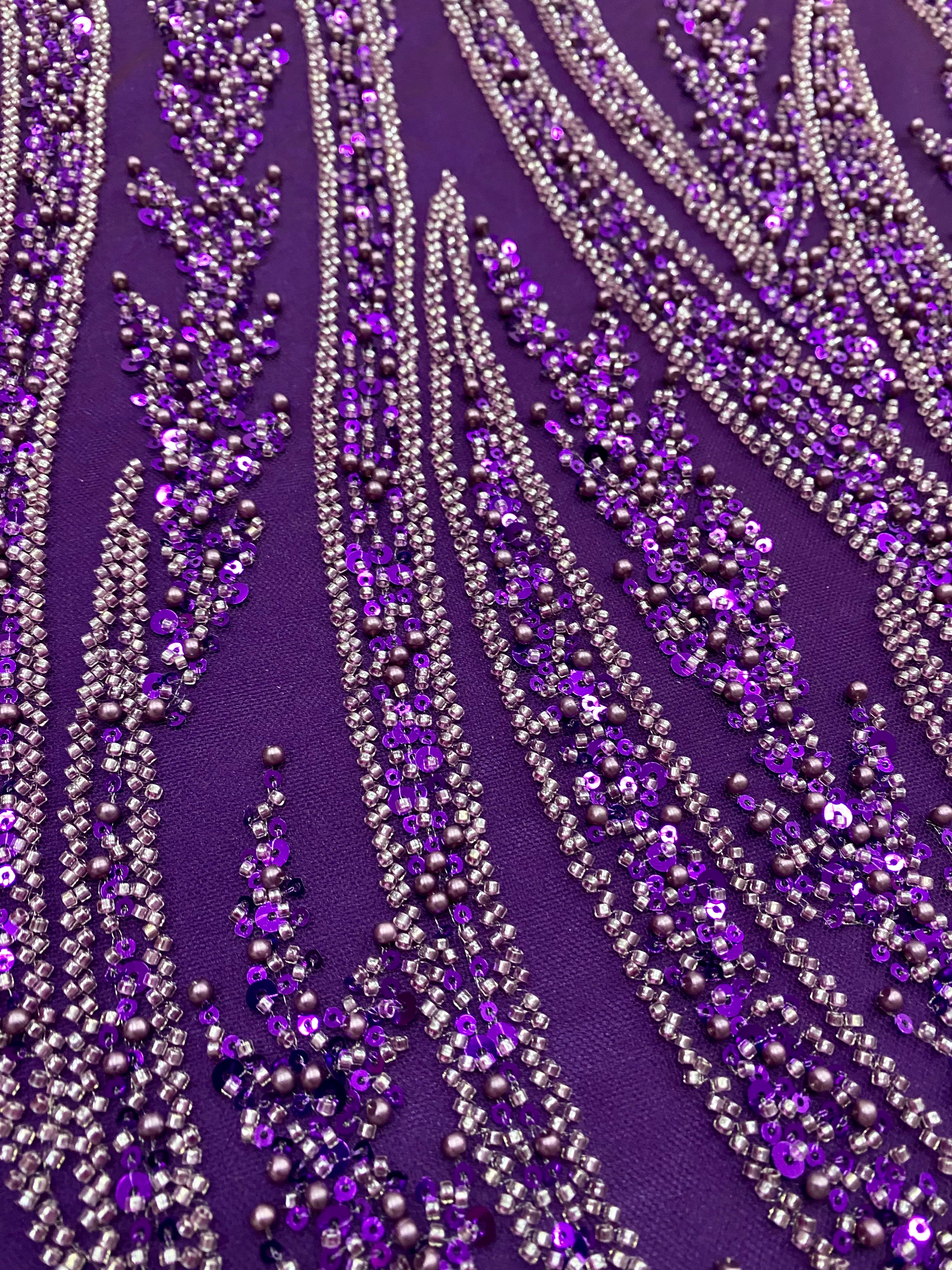 Dantela Couture Mov Inchis cu Panou, cu Perle, Margele si Paiete