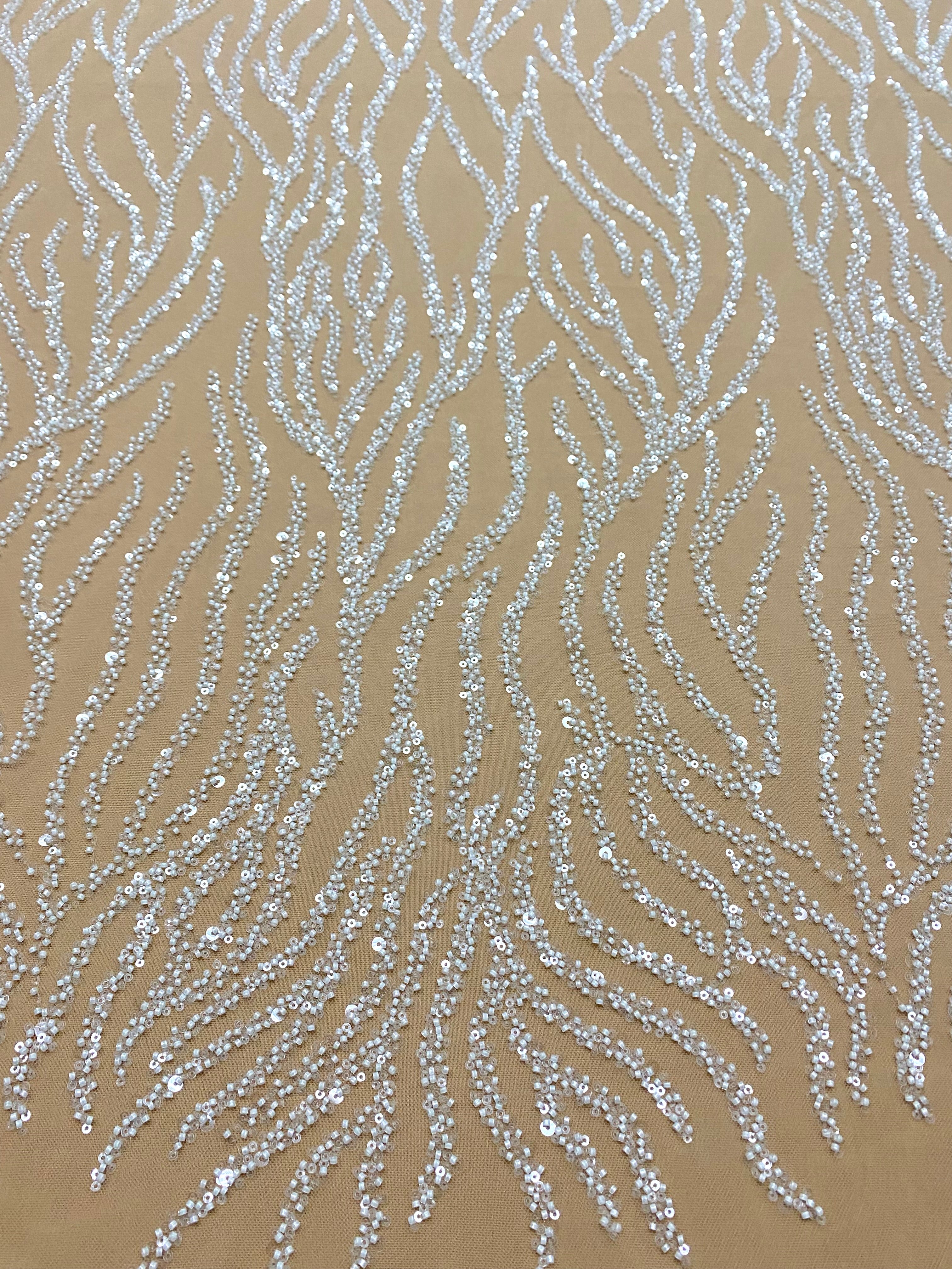 Dantela Couture Ivory pe Tulle Nude cu Siraguri, cu Margele si Paiete