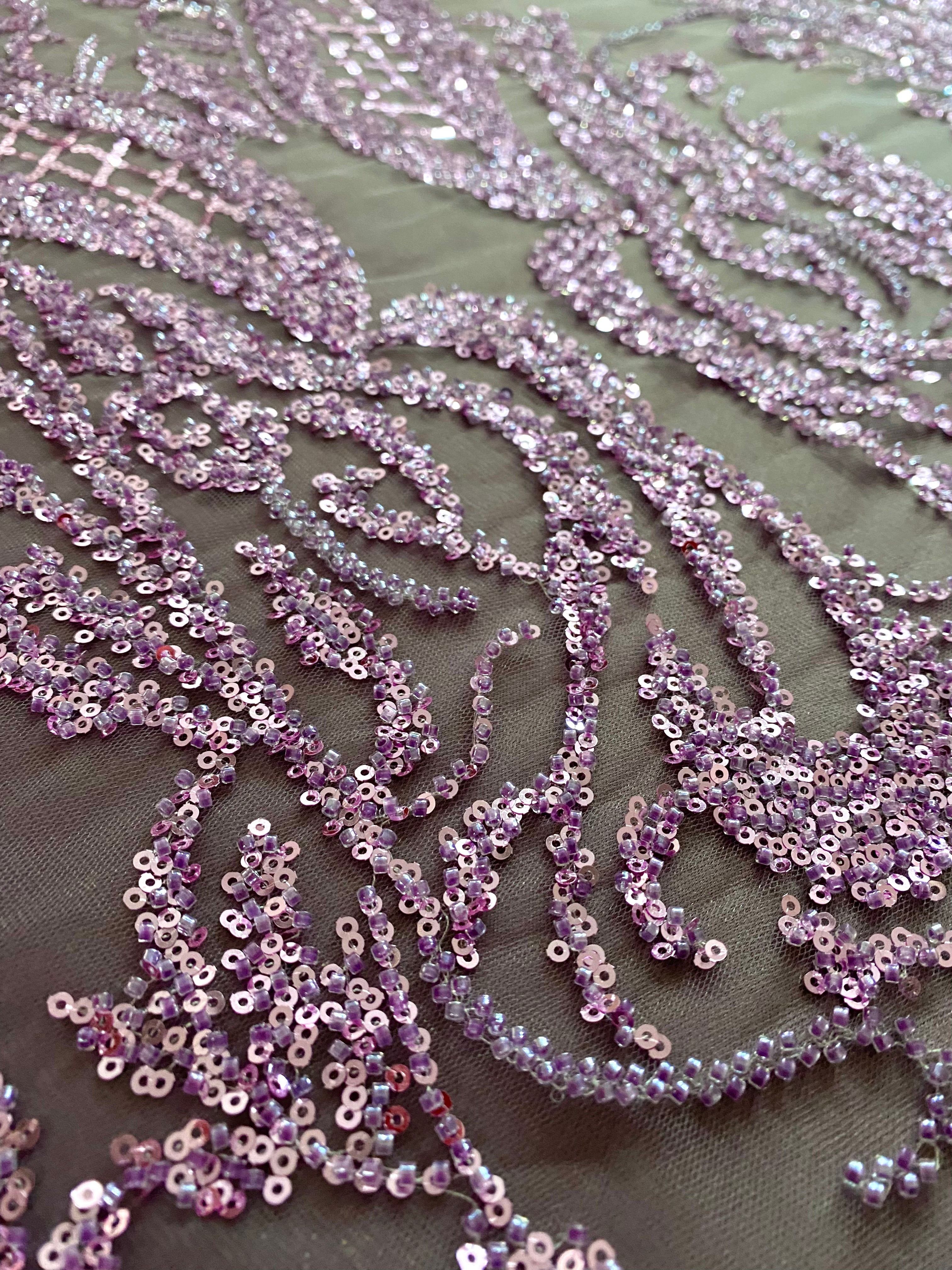 Dantela Couture Lavanda Pudrata cu Model Geometric, cu Margele si Paiete