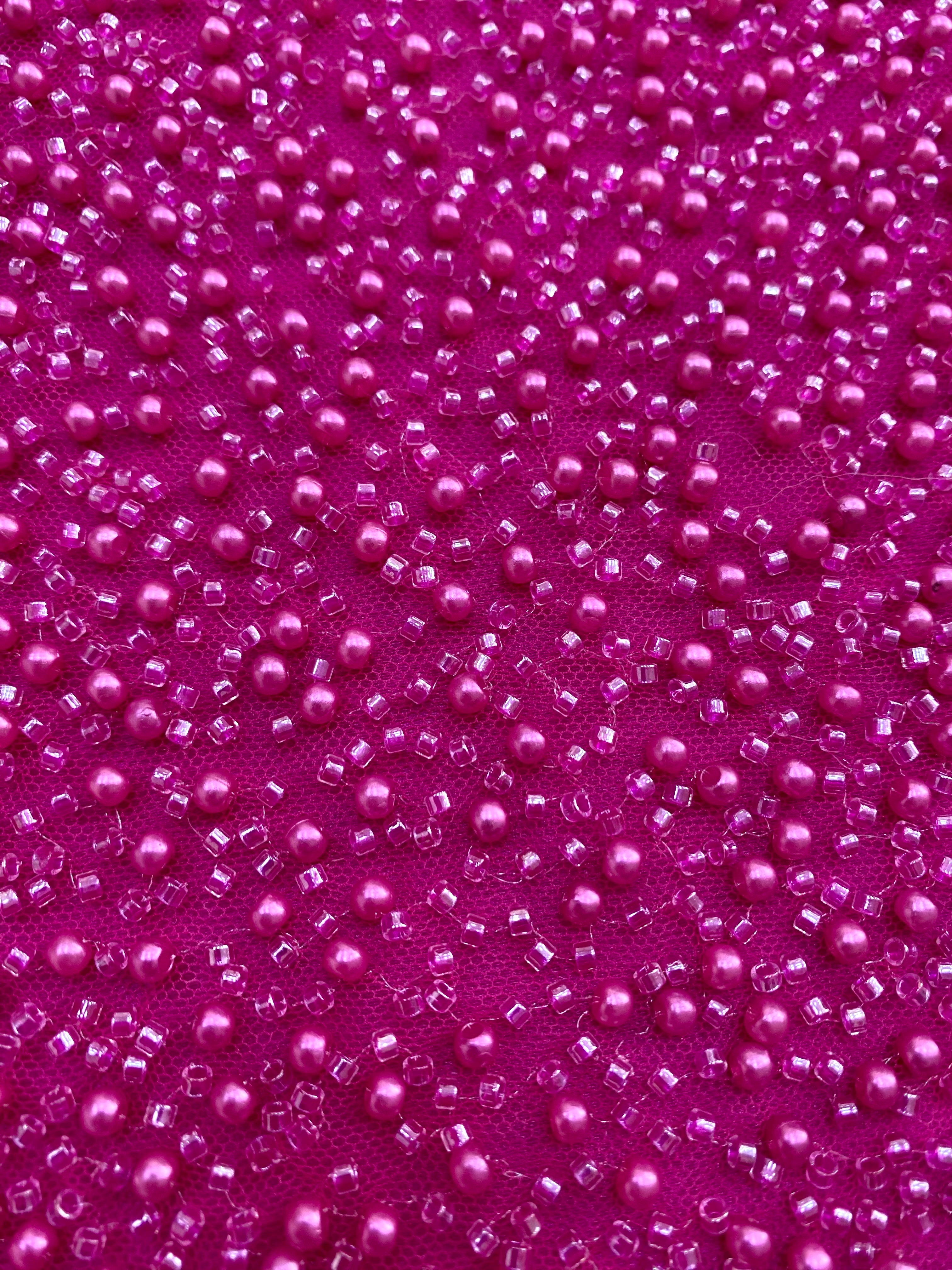 Dantela Couture Fucsia cu Model General, cu Perle si Margele