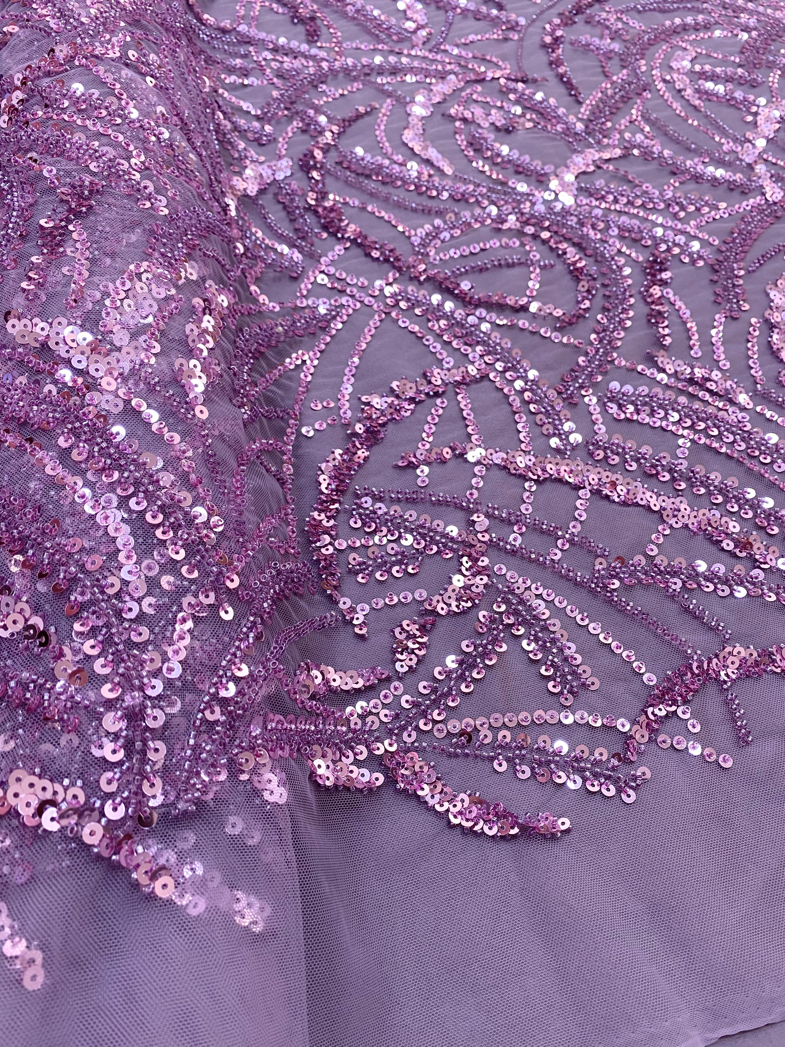Dantela Couture Lavanda Pudrata cu Model Geometric, Margele si Paiete