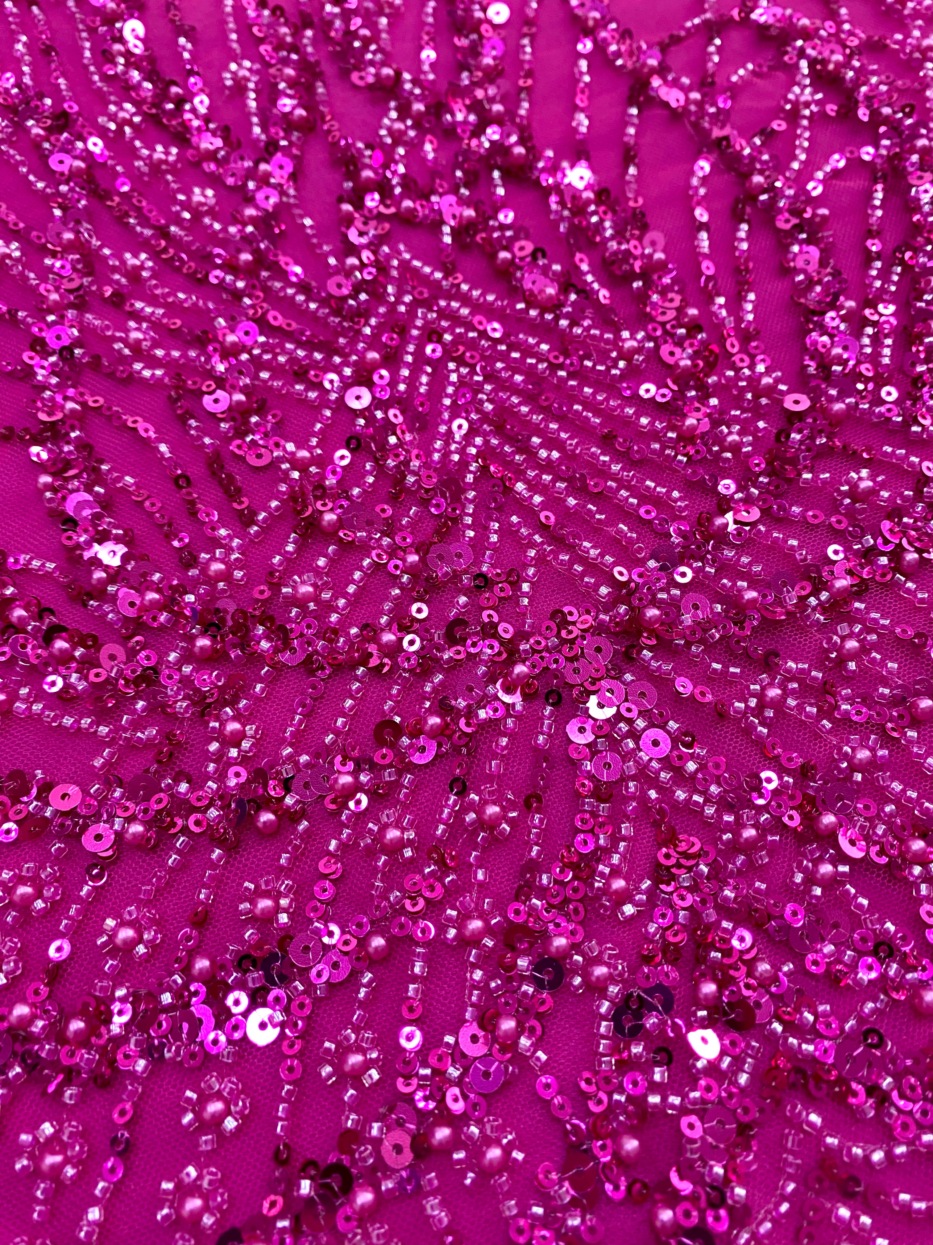 Dantela Couture Fucsia cu Panou, cu Perle, Margele si Paiete