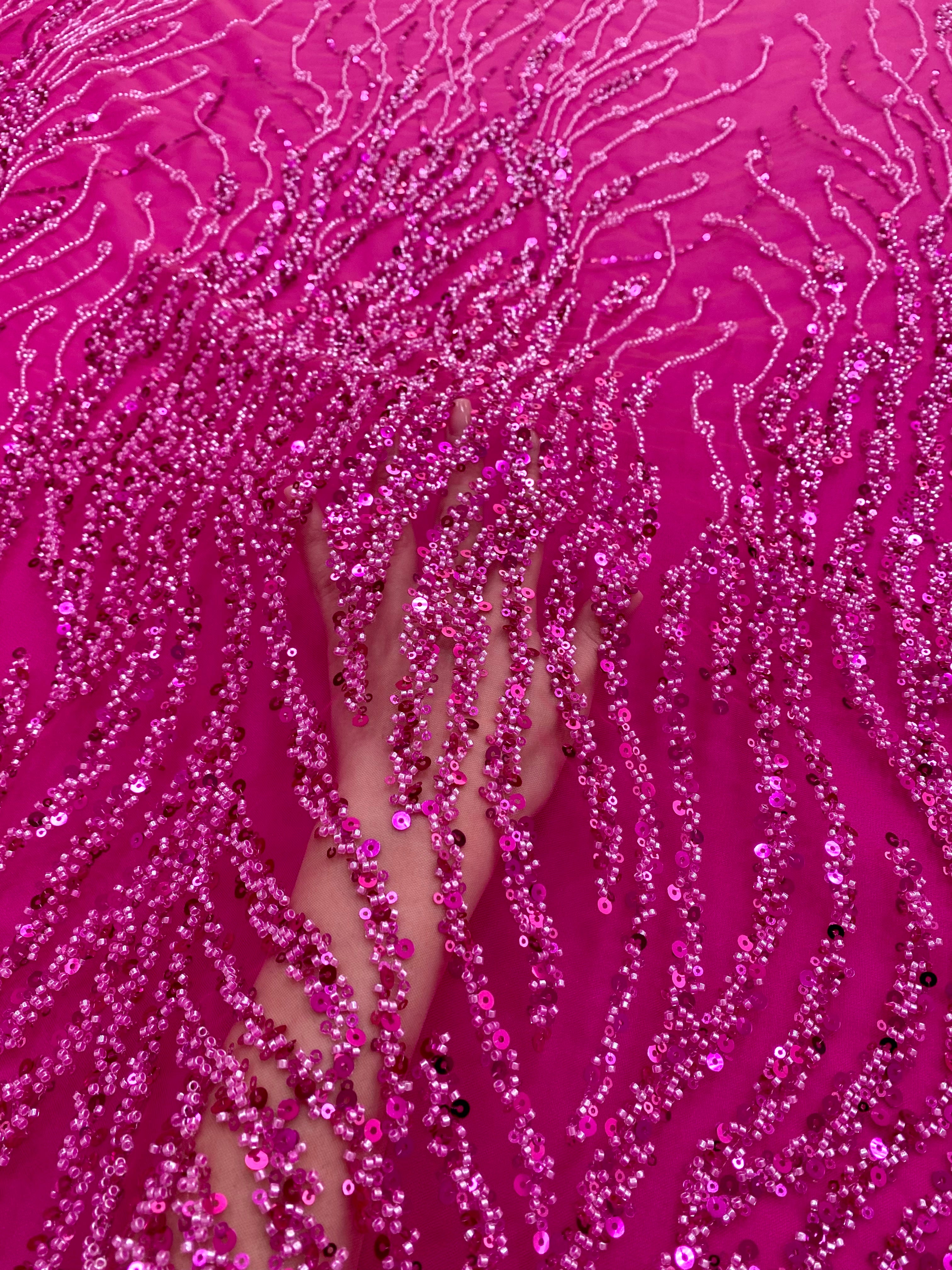 Dantela Couture Fucsia cu Siraguri, cu Margele si Paiete