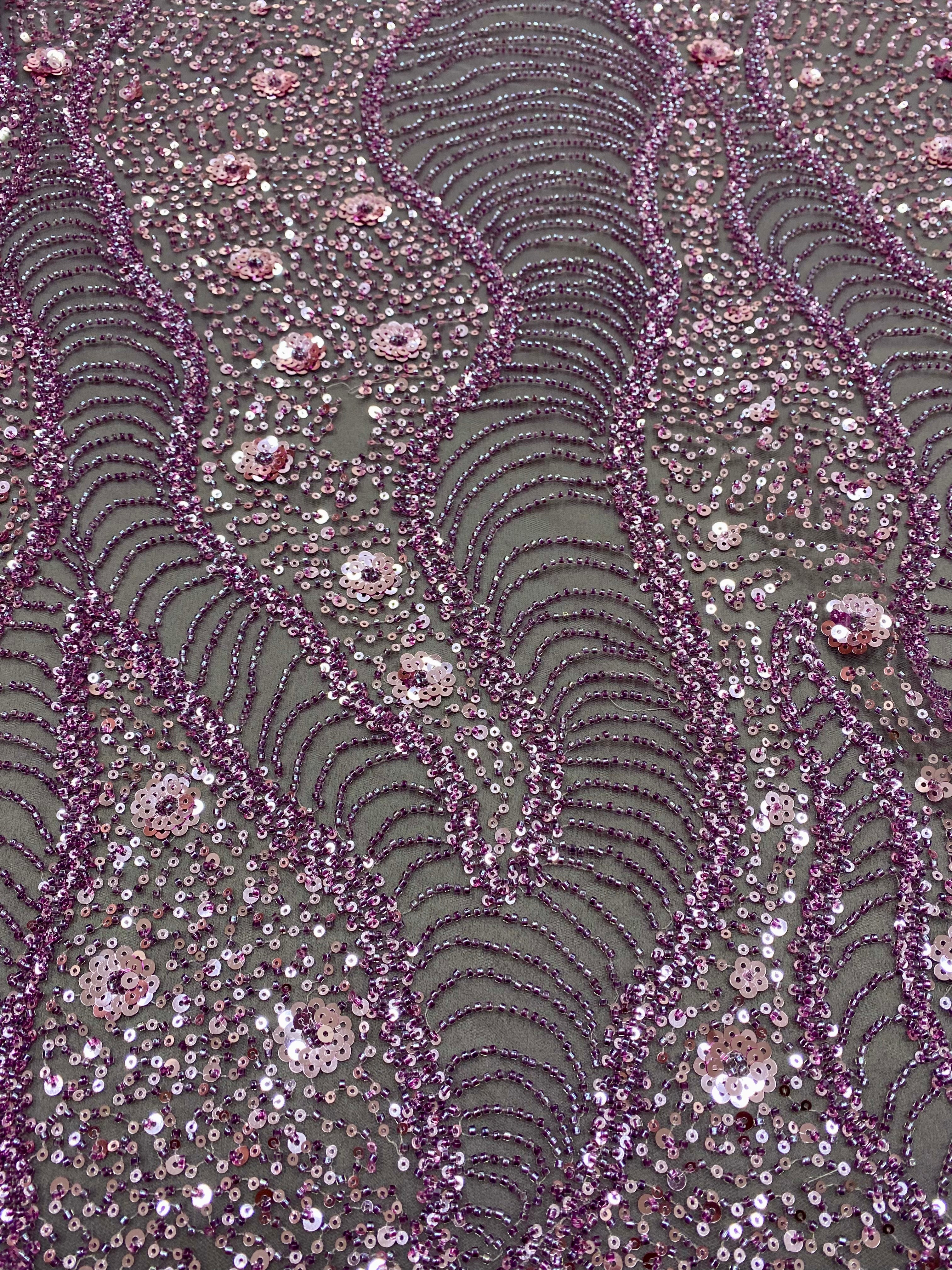 Dantela Couture Lavanda Pudrata cu Model Geometric si Flori, cu Margele si Paiete