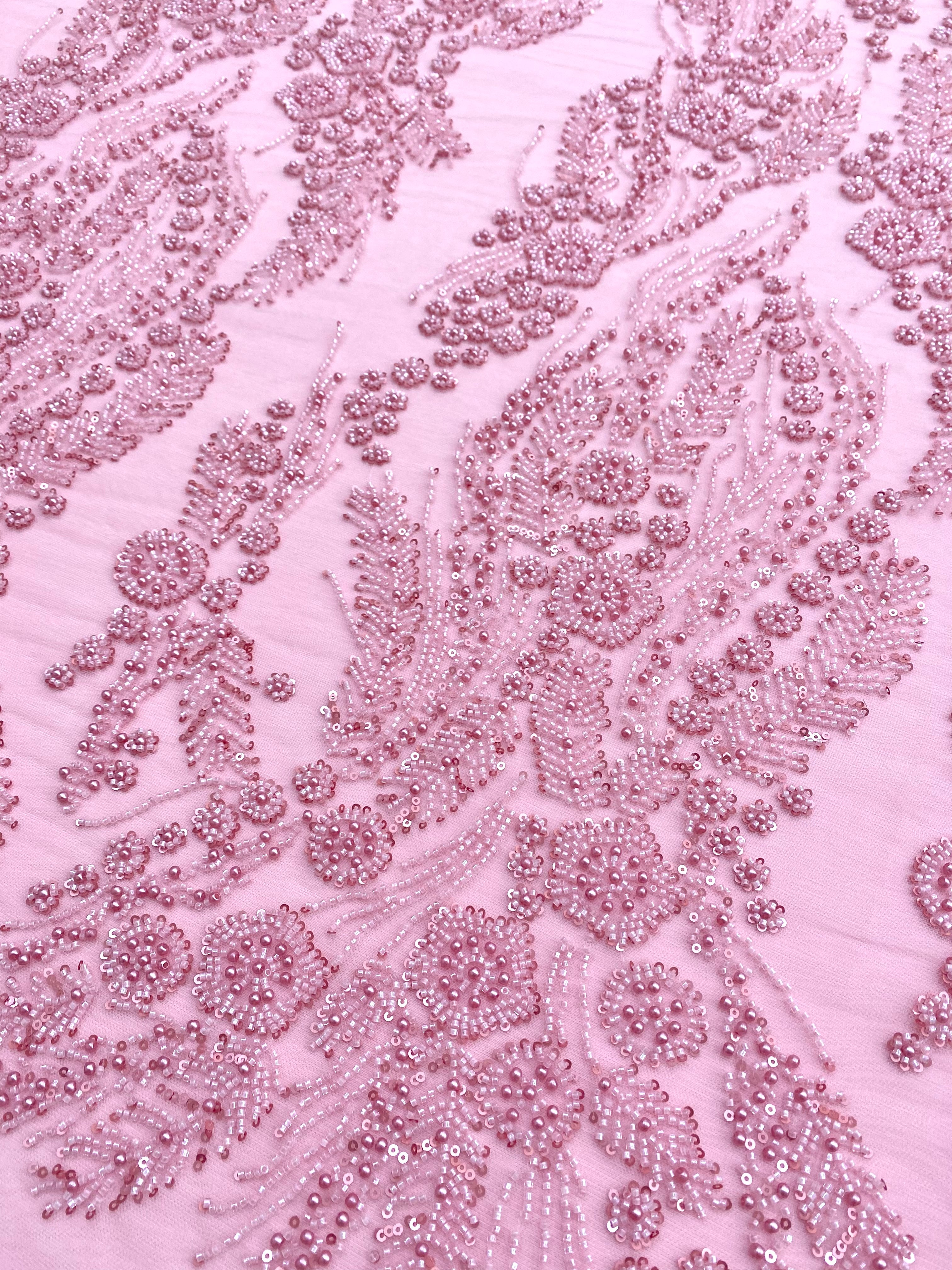 Dantela Couture Roz cu Model Floral, Perle, Margele si Paiete