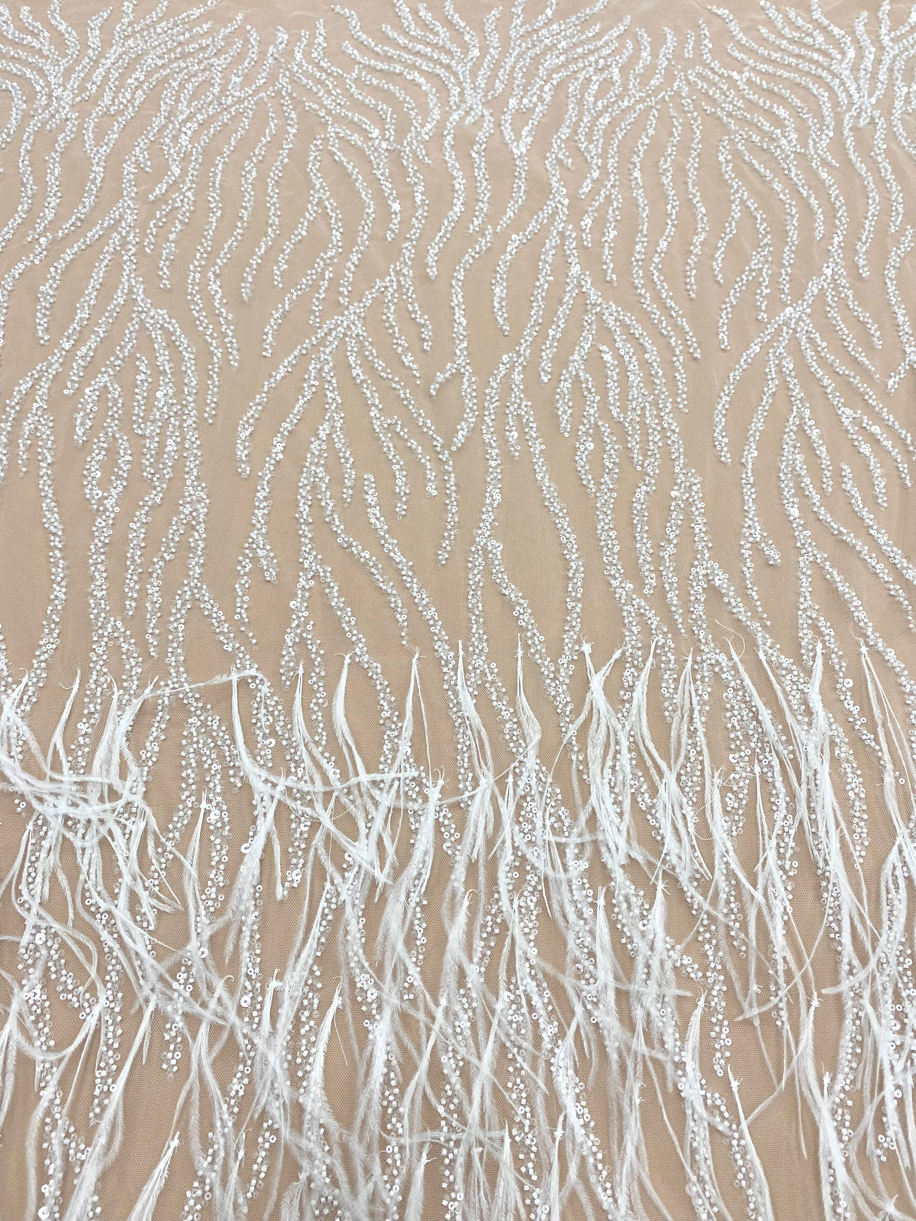 Dantela Couture Ivory cu Pene de Strut, cu Siraguri, cu Margele si Paiete