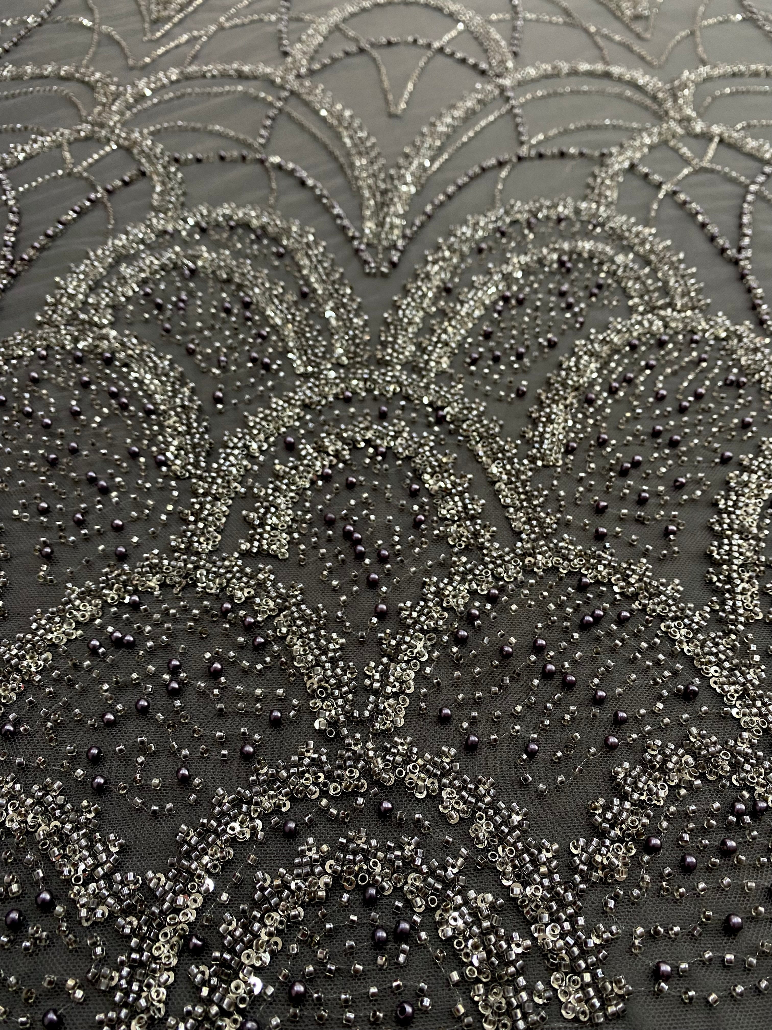 Cupon 1.70 m din Dantela Couture Gri Antracit cu Model Geometric, cu Perle, Margele si Paiete