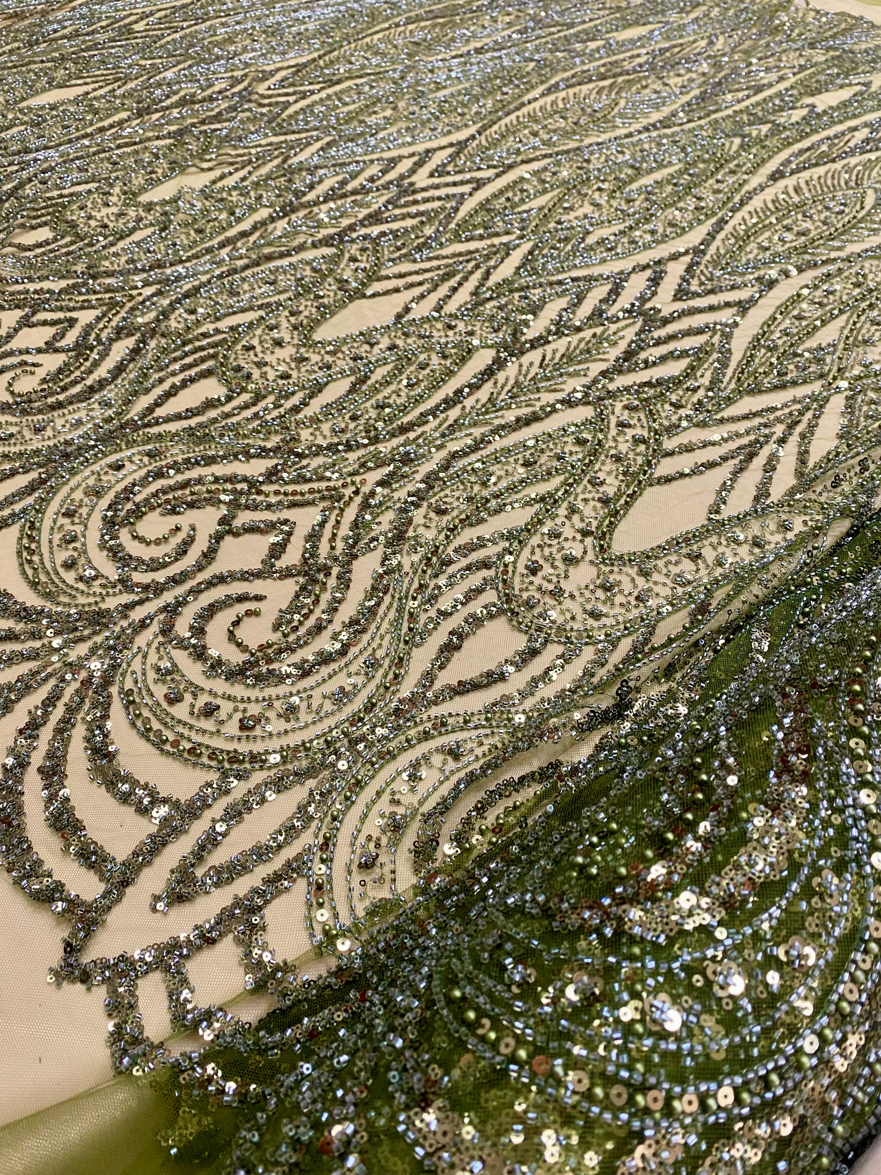 Dantela Couture Olive cu Model Geometric, cu Perle, Margele si Paiete
