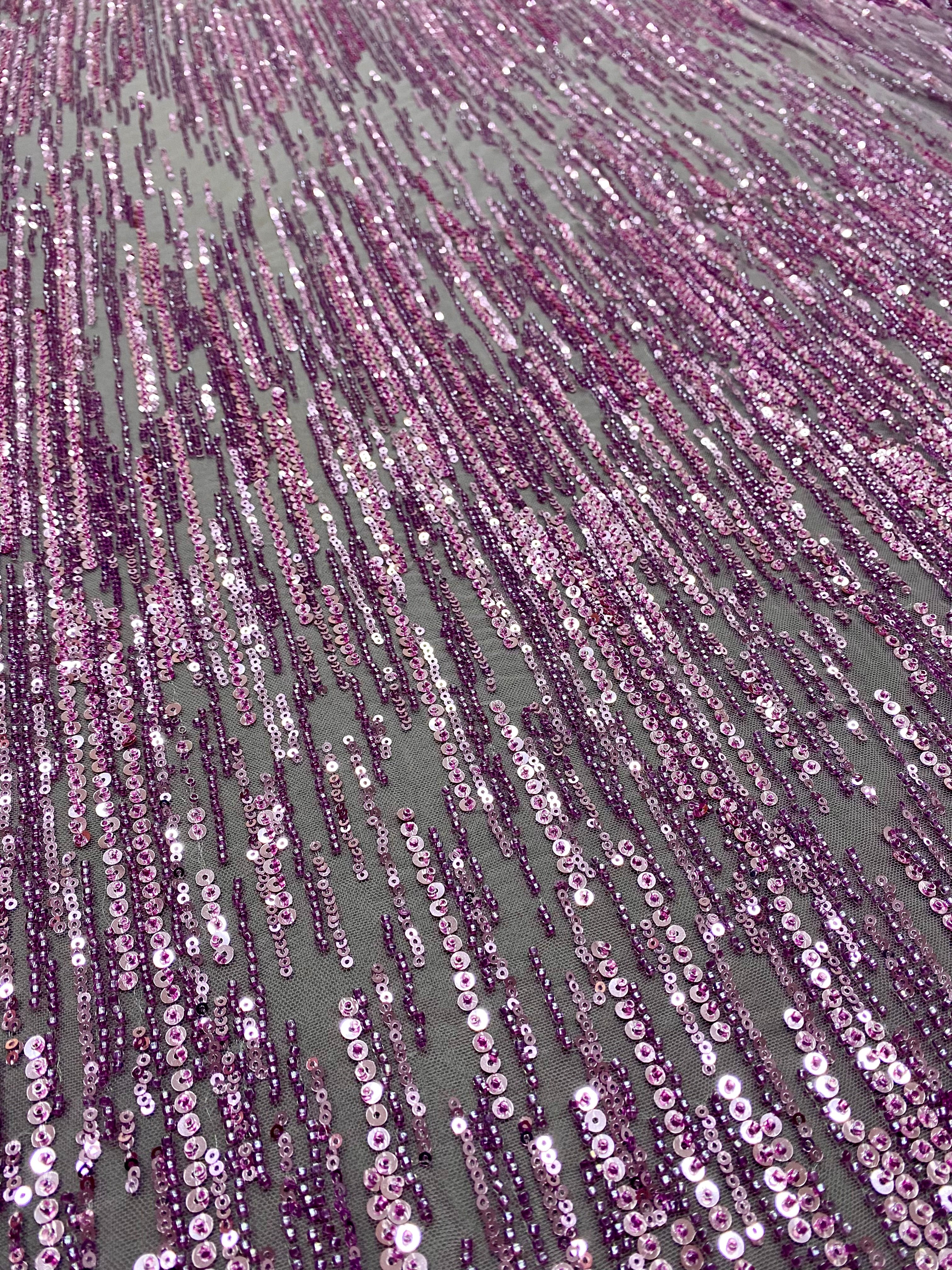 Dantela Couture Lavanda Pudrata cu Model Liniar, cu Margele si Paiete