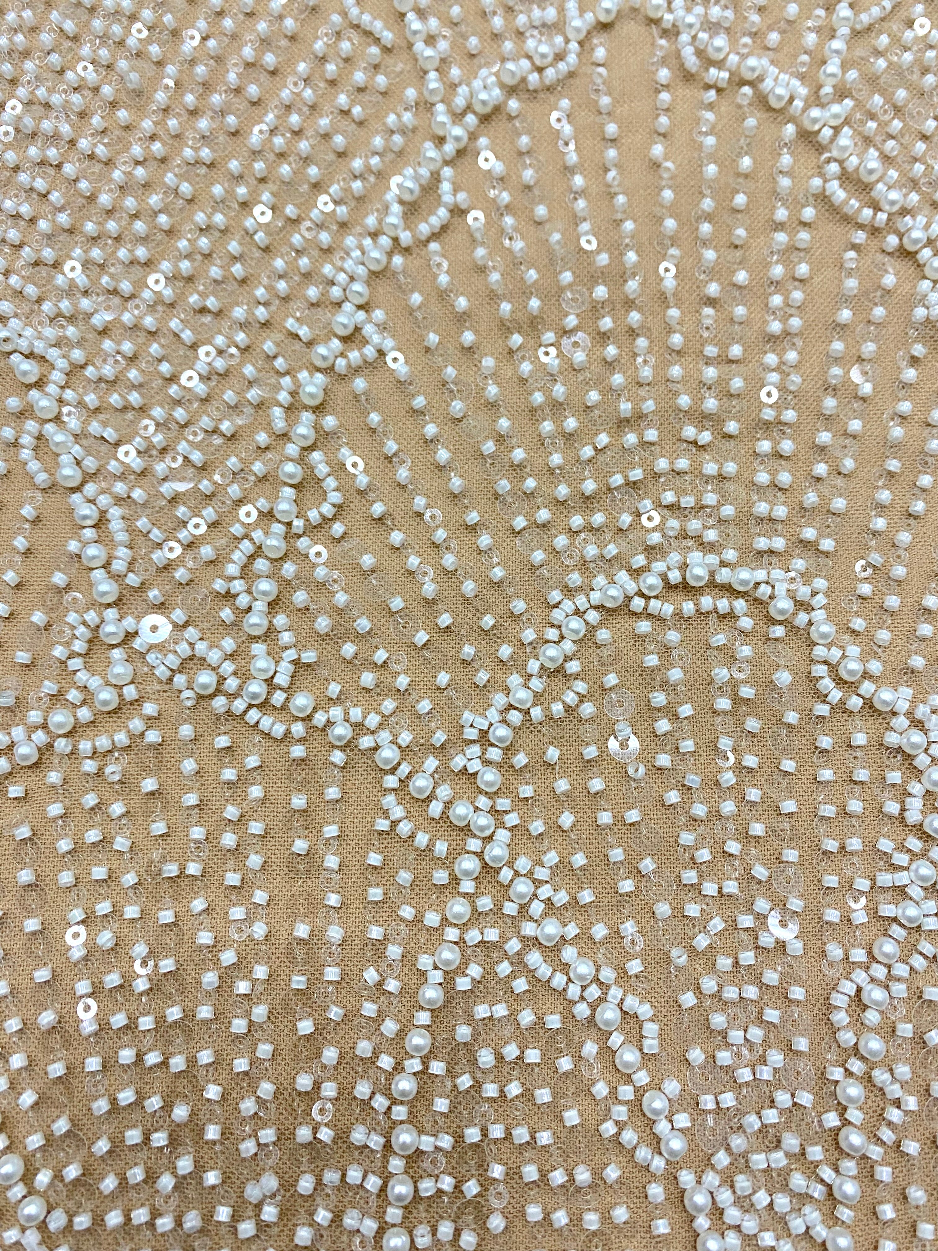 Dantela Couture Ivory pe Tulle Nude cu Model Geometric, cu Perle, Margele si Paiete