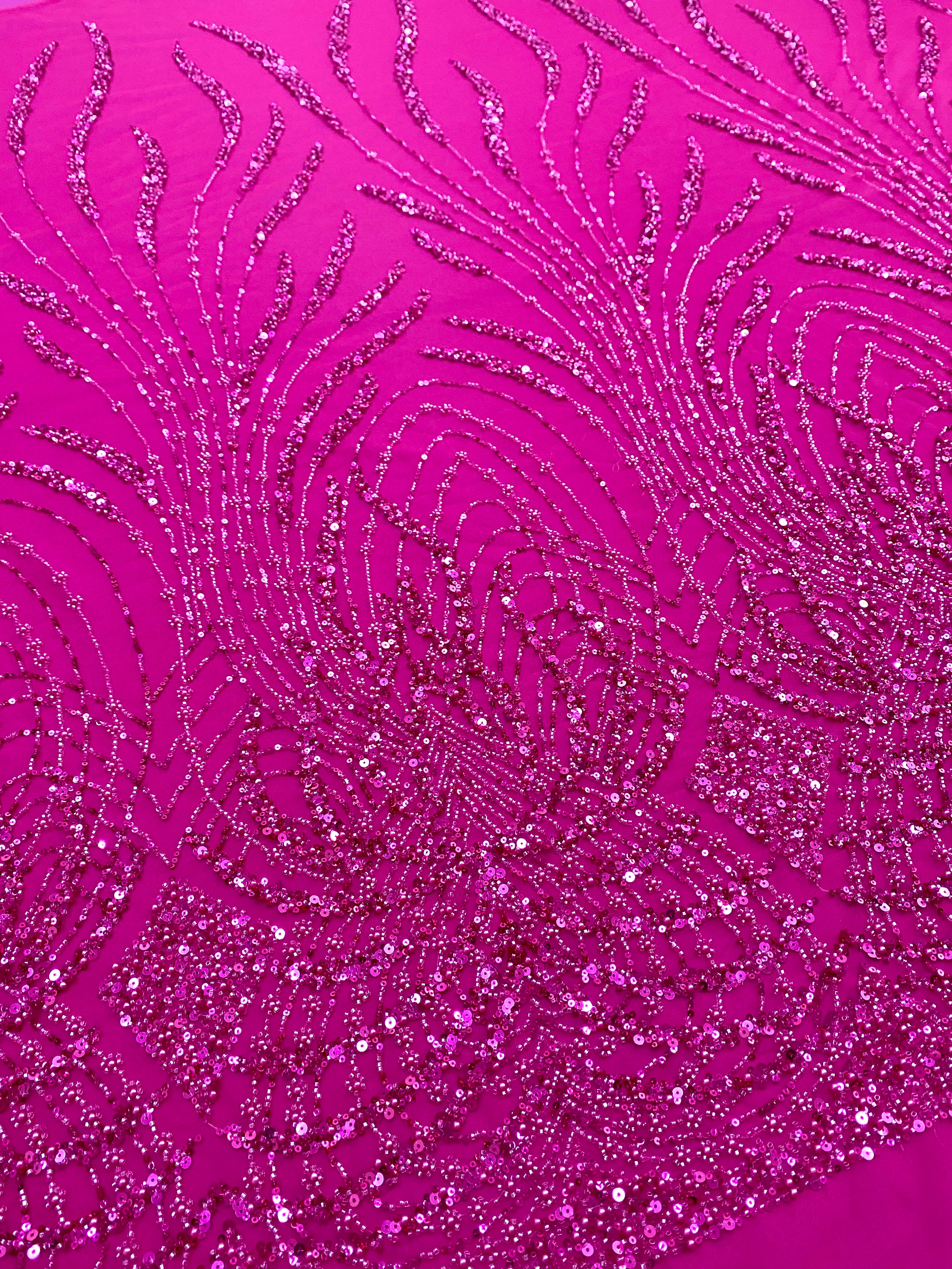 Dantela Couture Fucsia cu Panou, cu Perle, Margele si Paiete