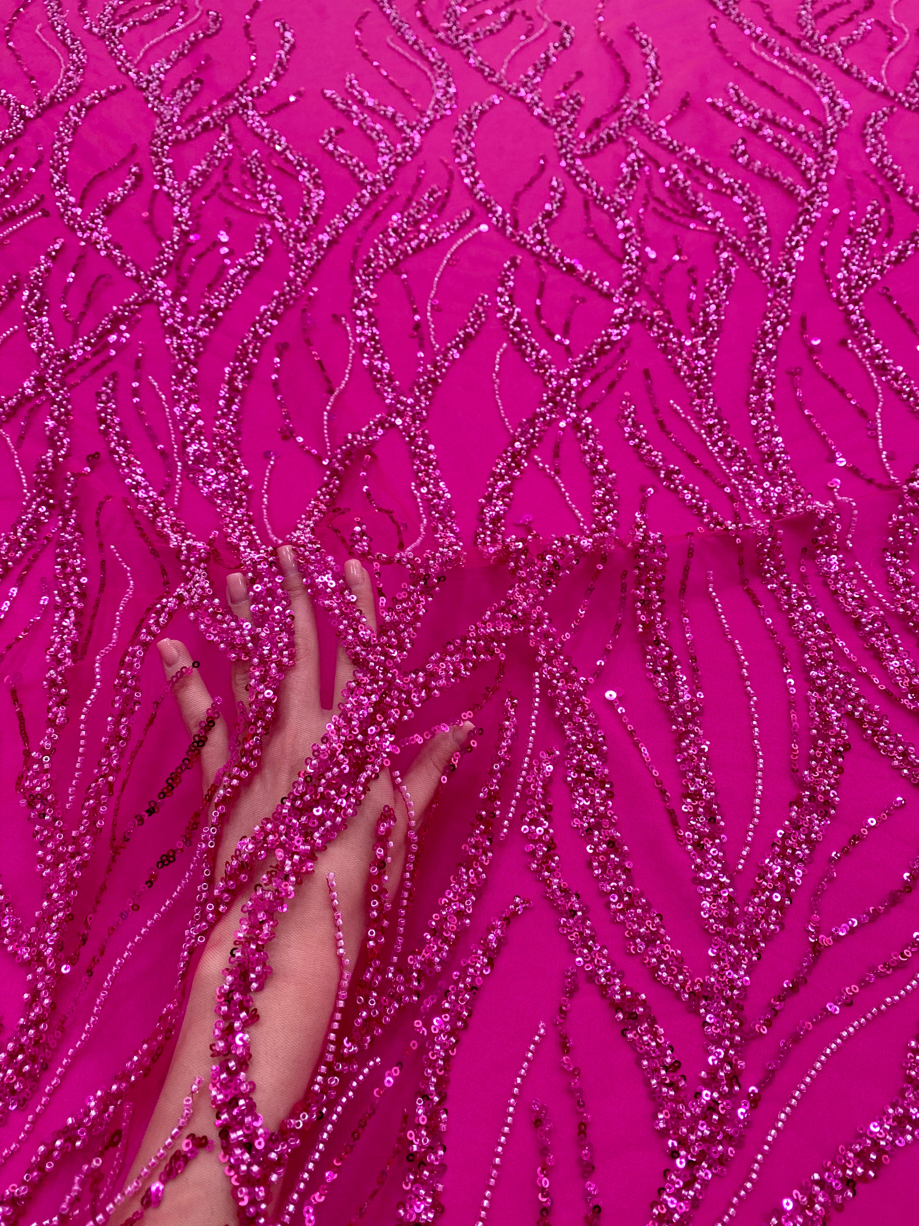 Dantela Couture Fucsia cu Siraguri, cu Margele si Paiete