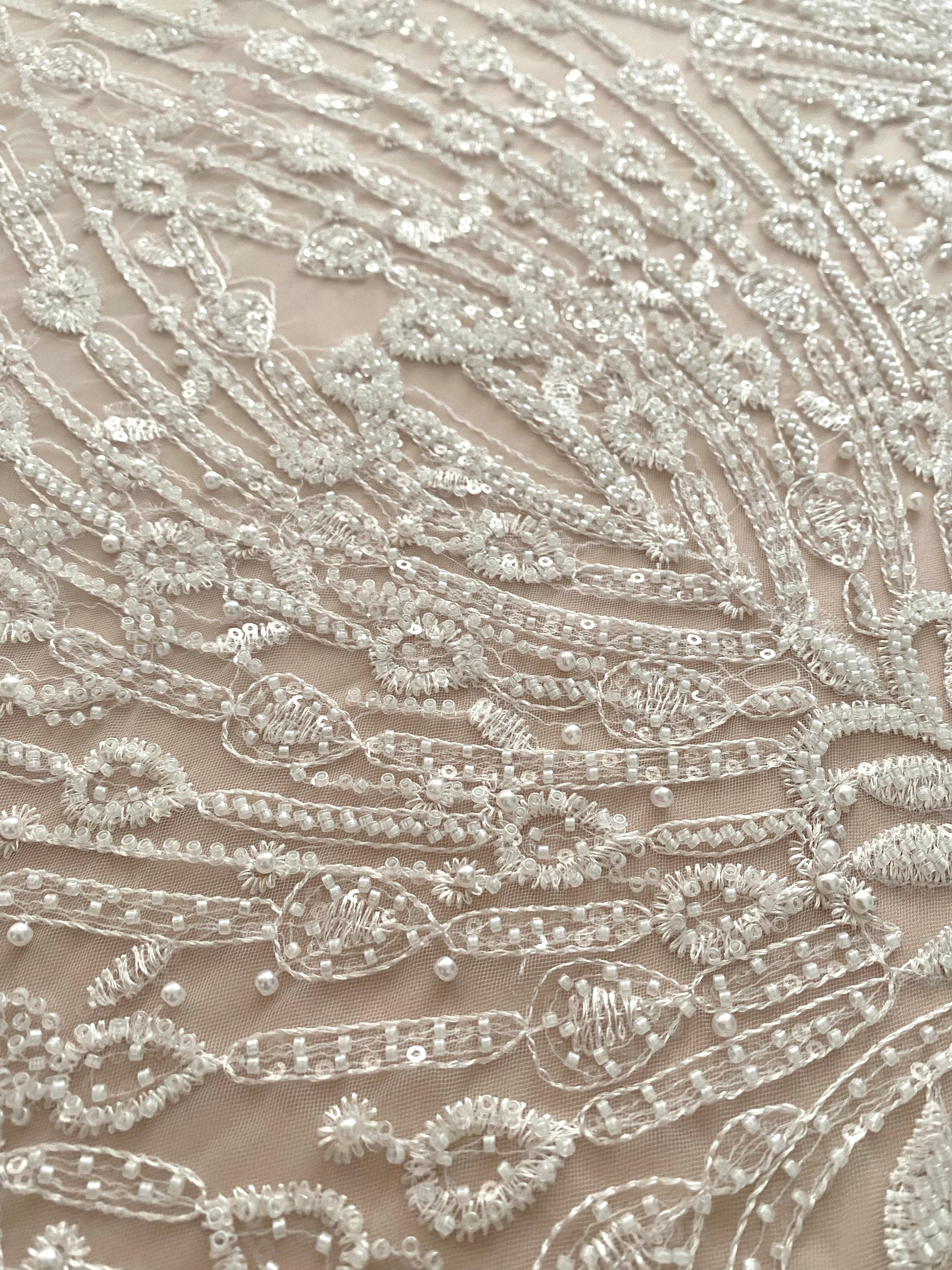 Dantela Couture Ivory cu Model Geometric, cu Perle, Margele si Paiete