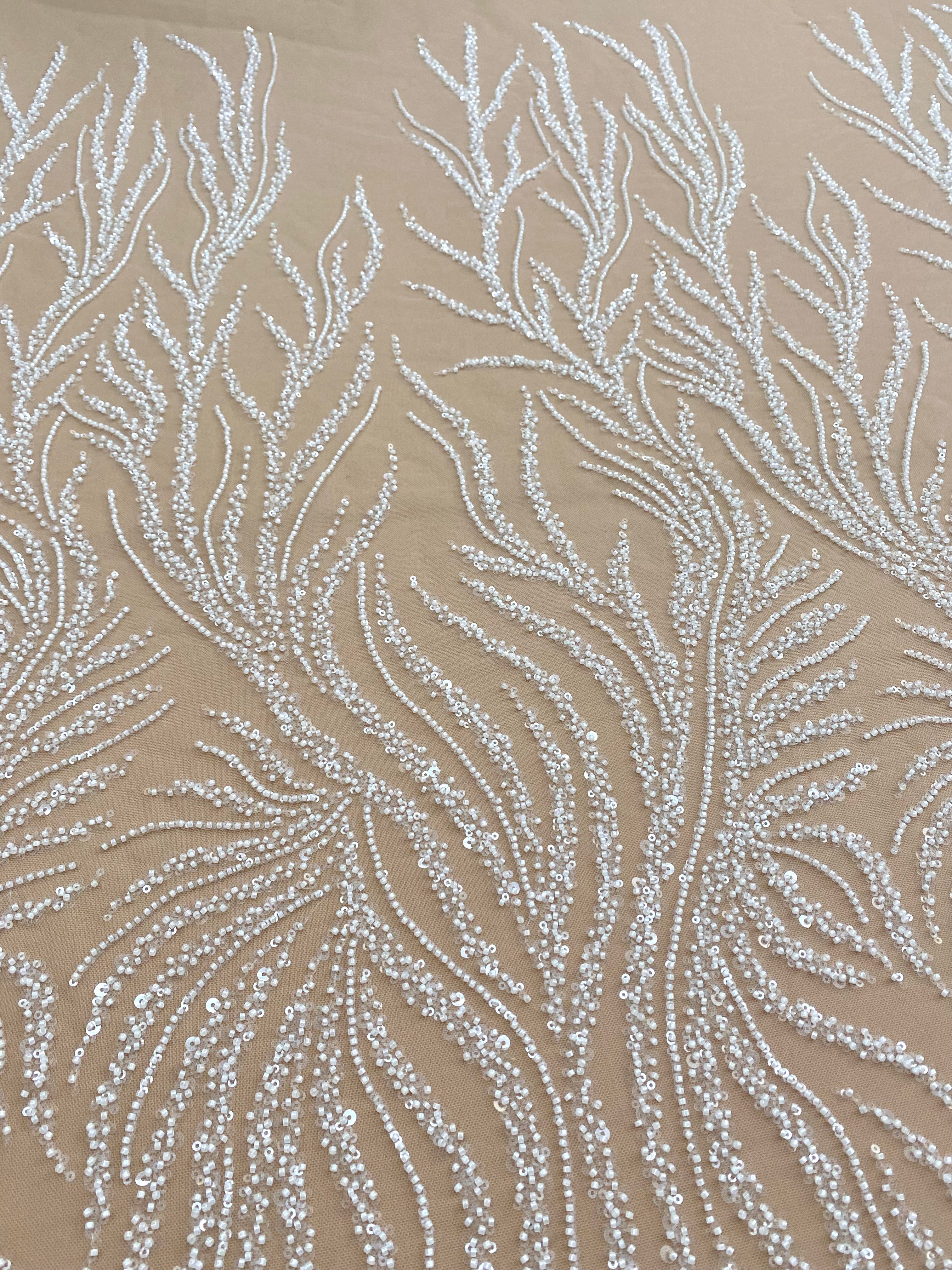 Dantela Couture Ivory pe Tulle Nude cu Siraguri, cu Margele si Paiete
