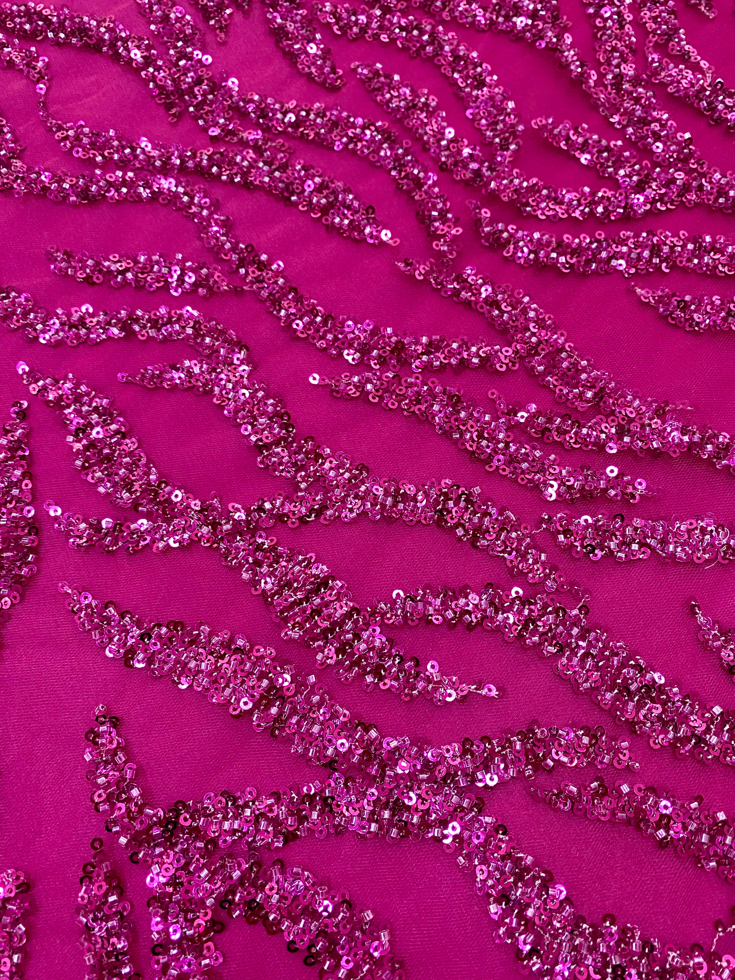 Dantela Couture Fucsia cu Siraguri, cu Margele si Paiete