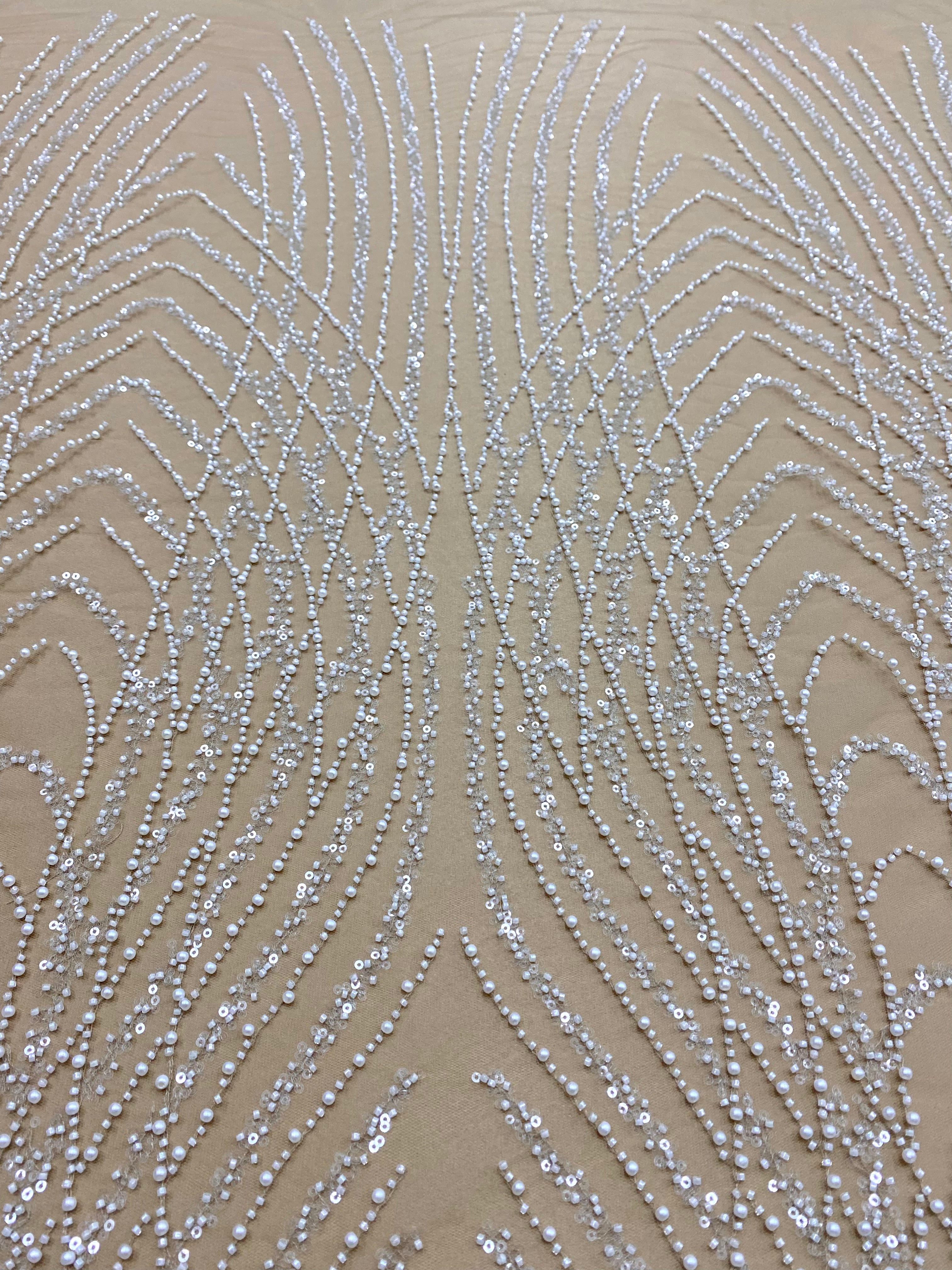 Dantela Couture Ivory pe Tulle Nude cu Panou, cu Perle, Margele si Paiete