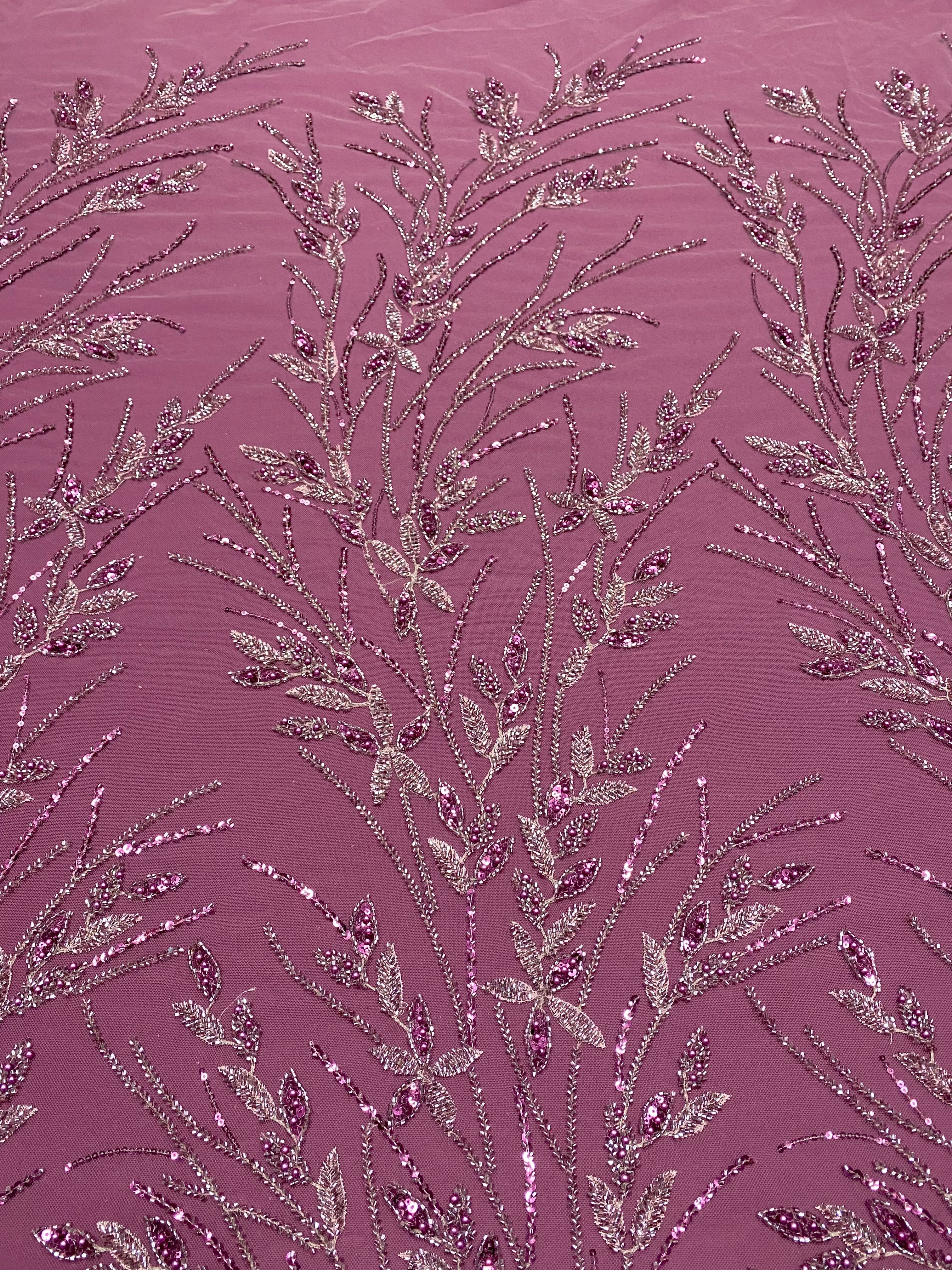 Dantela Couture Magenta cu Model Floral, cu Perle, Margele si Paiete