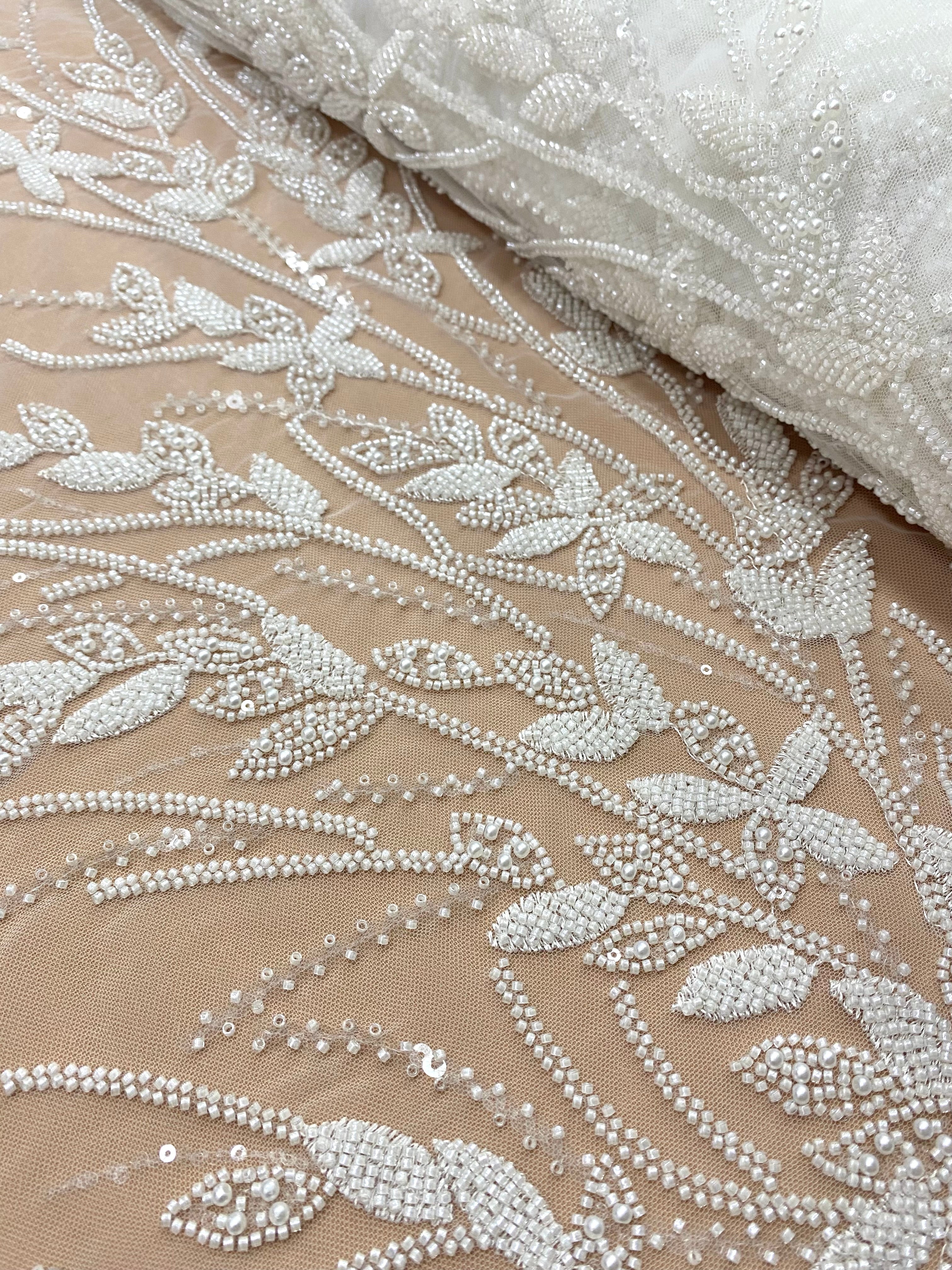 Cupon 1.82 m din Dantela Couture Ivory cu Model Floral, Perle, Margele si Paiete