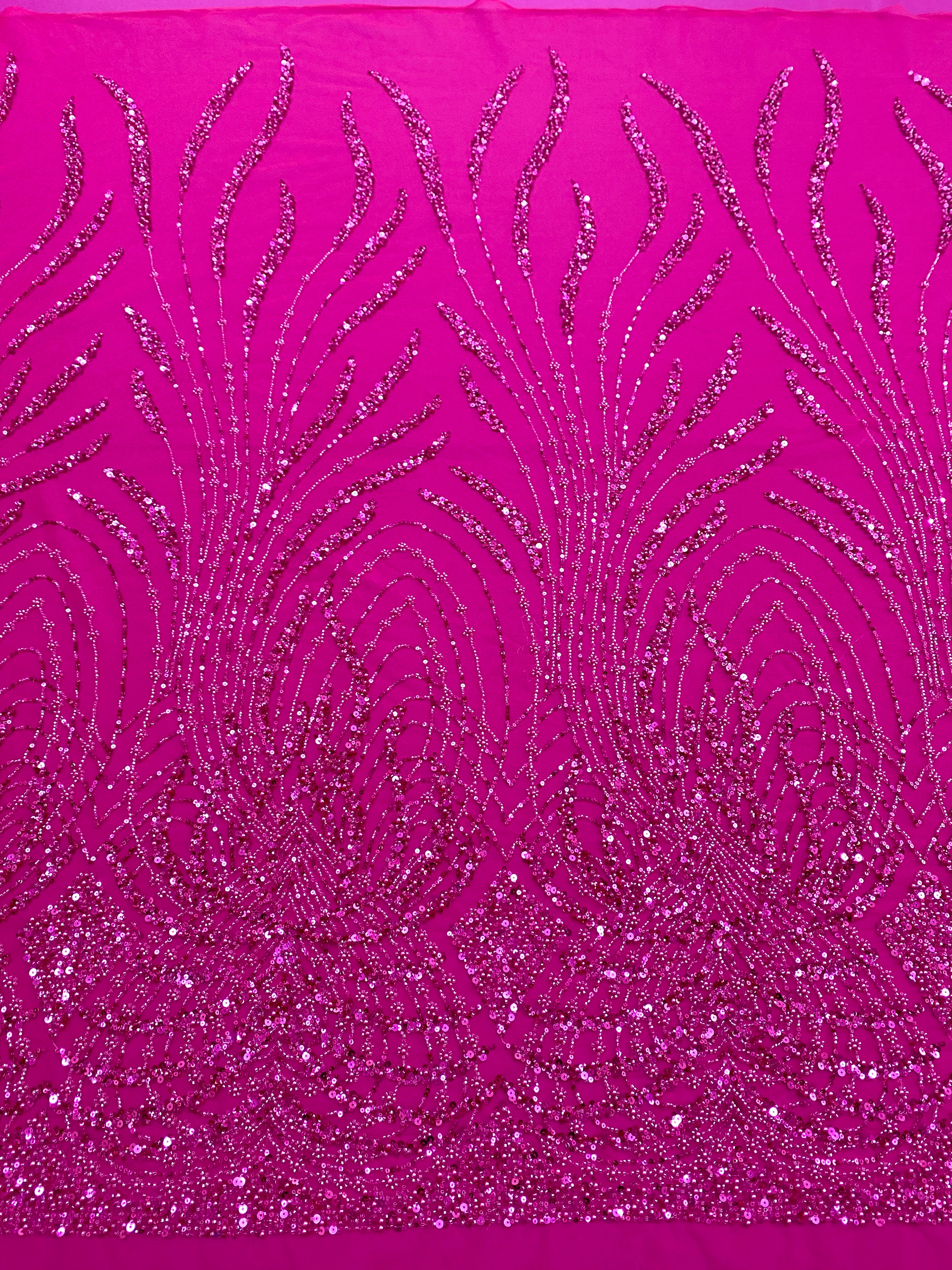 Dantela Couture Fucsia cu Panou, cu Perle, Margele si Paiete