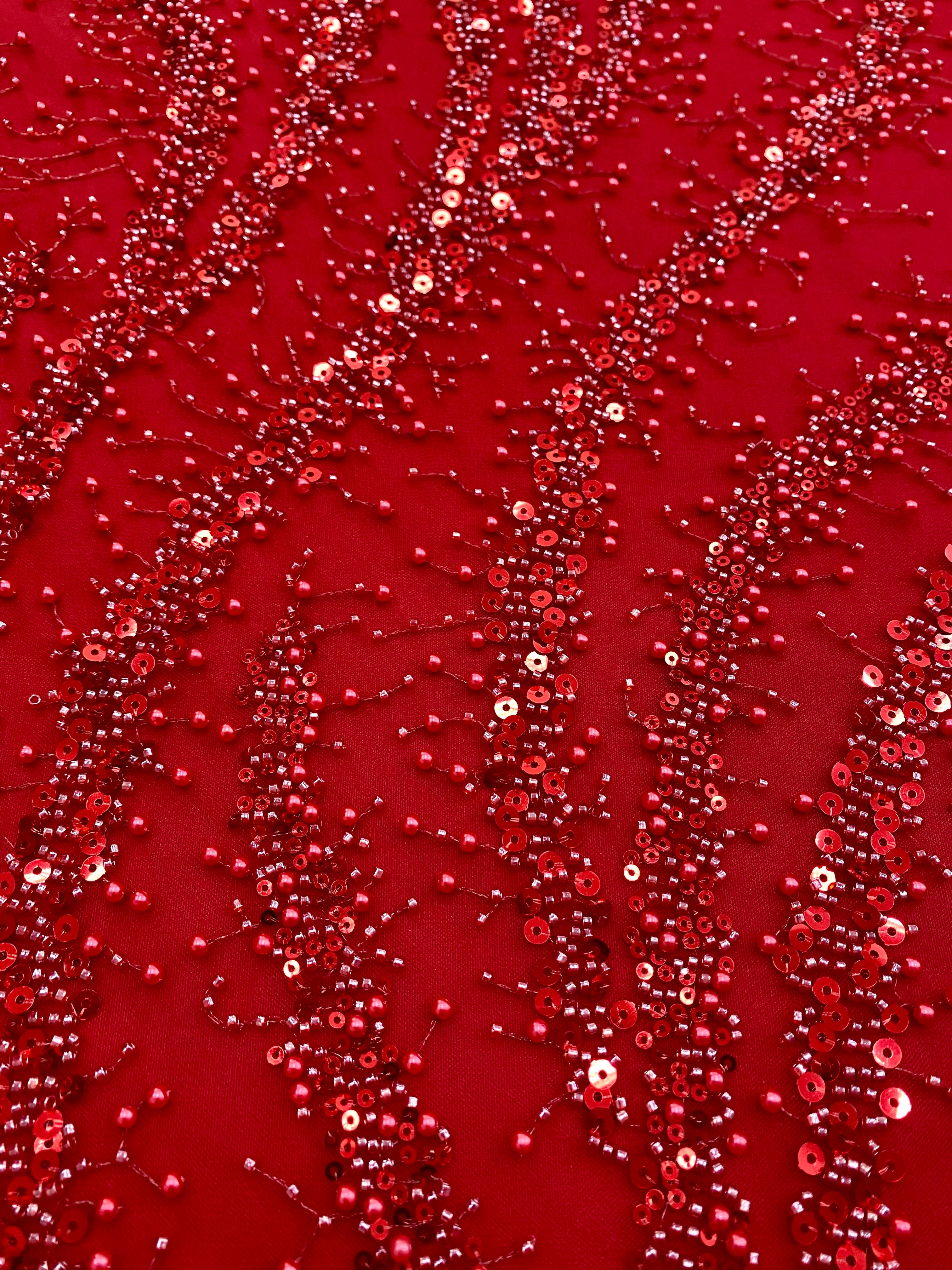 Dantela Couture Rosie cu Perle, Margele si Paiete