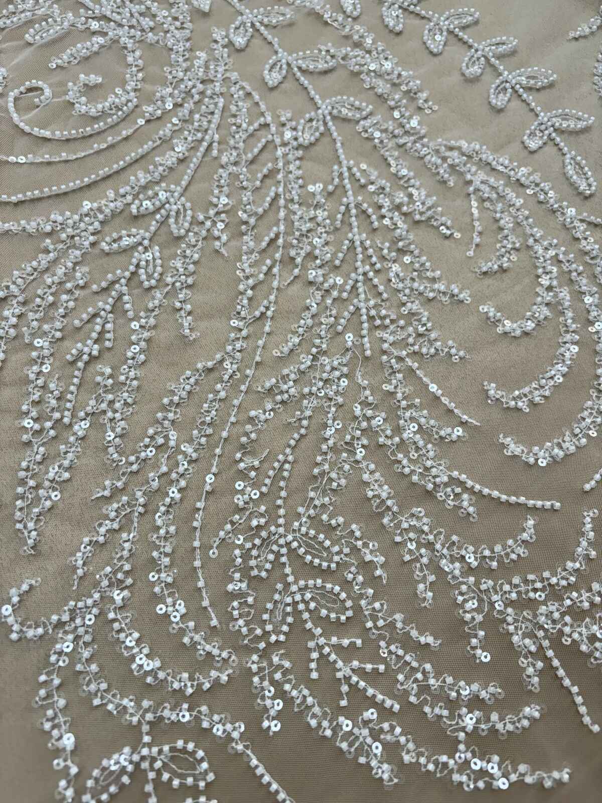 Dantela Couture Ivory cu Model Floral, cu Margele si Paiete