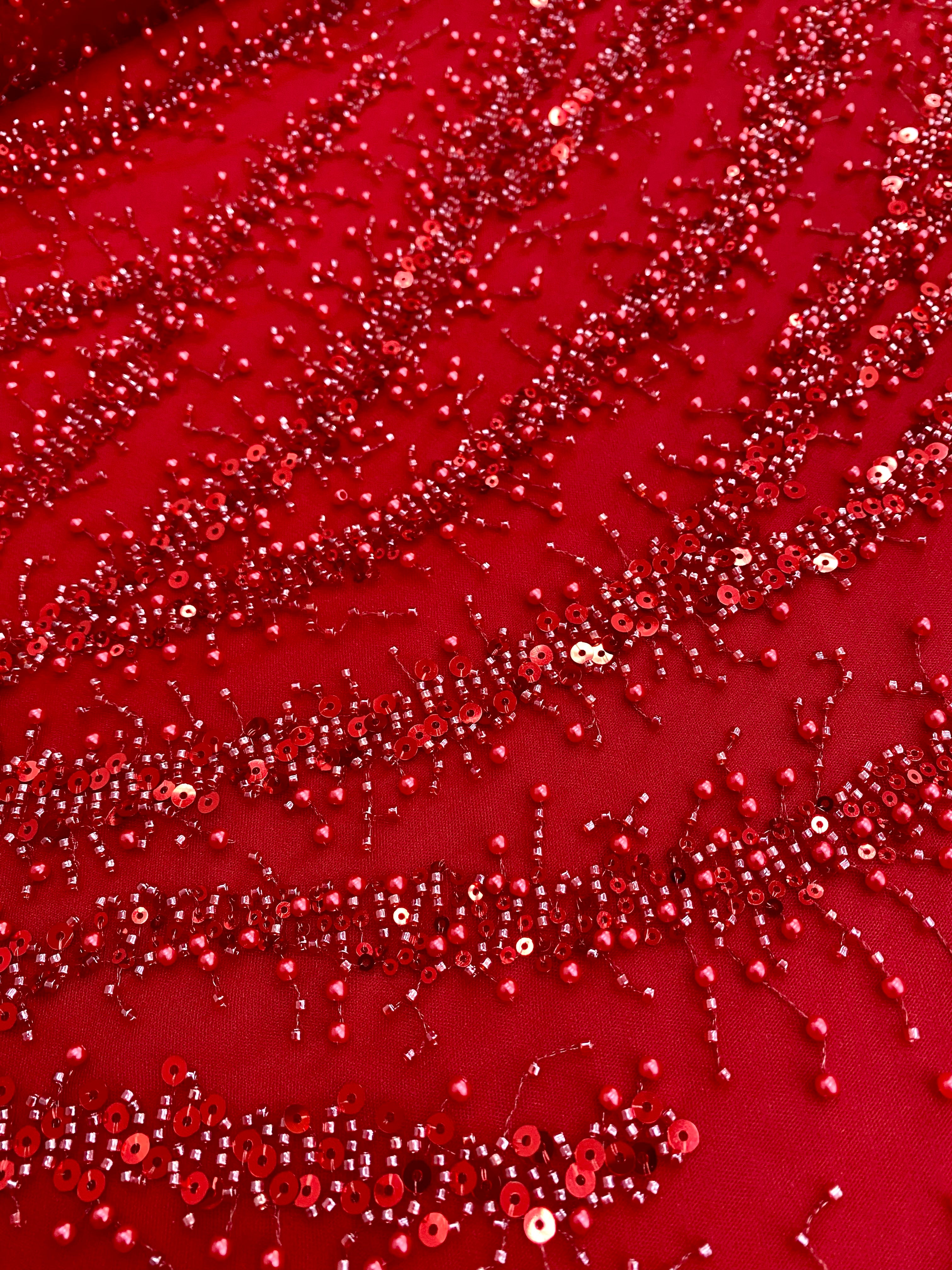 Dantela Couture Rosie cu Perle, Margele si Paiete
