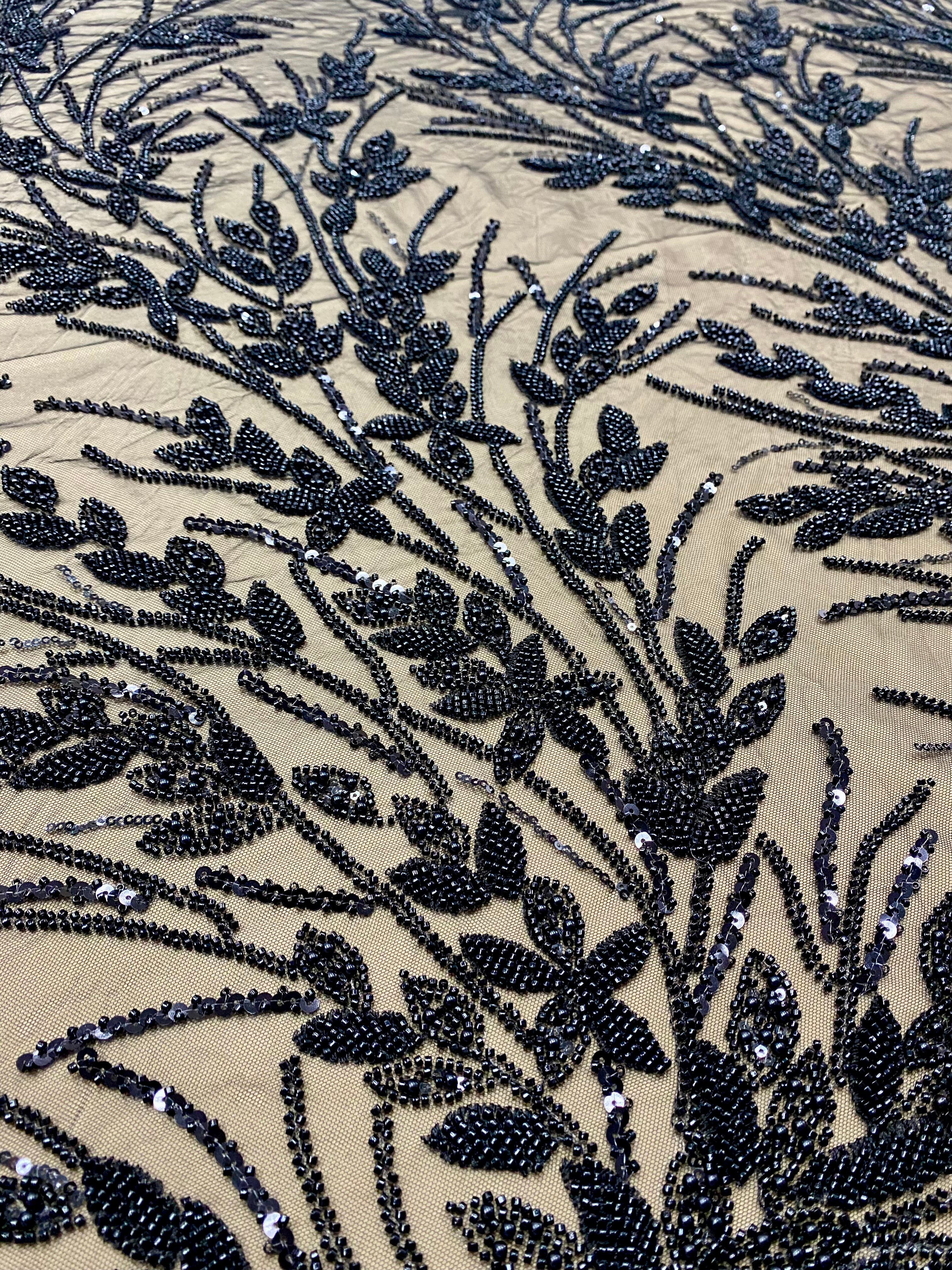 Dantela Couture Neagra cu Model Floral, Perle, Margele si Paiete