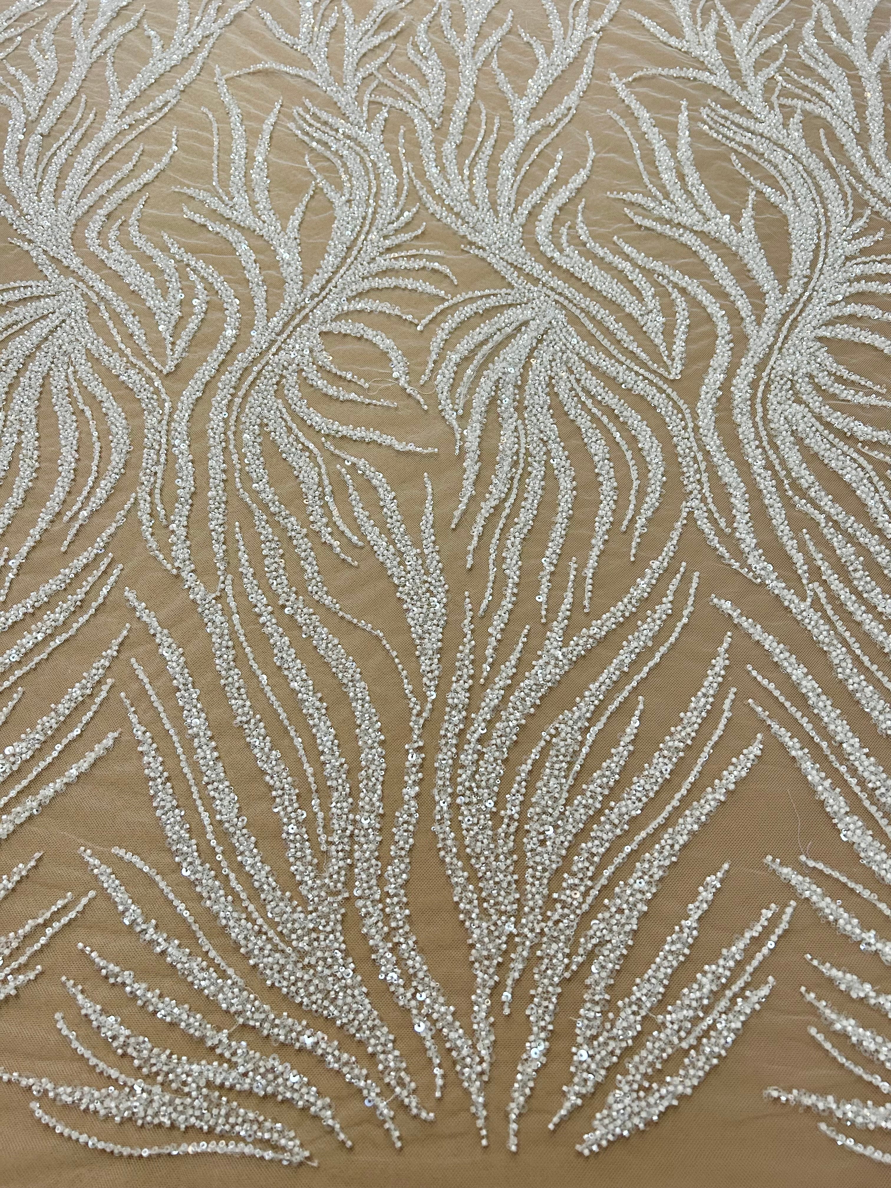 Cupon 1.50 m din Dantela Couture Ivory cu Siraguri, cu Margele si Paiete