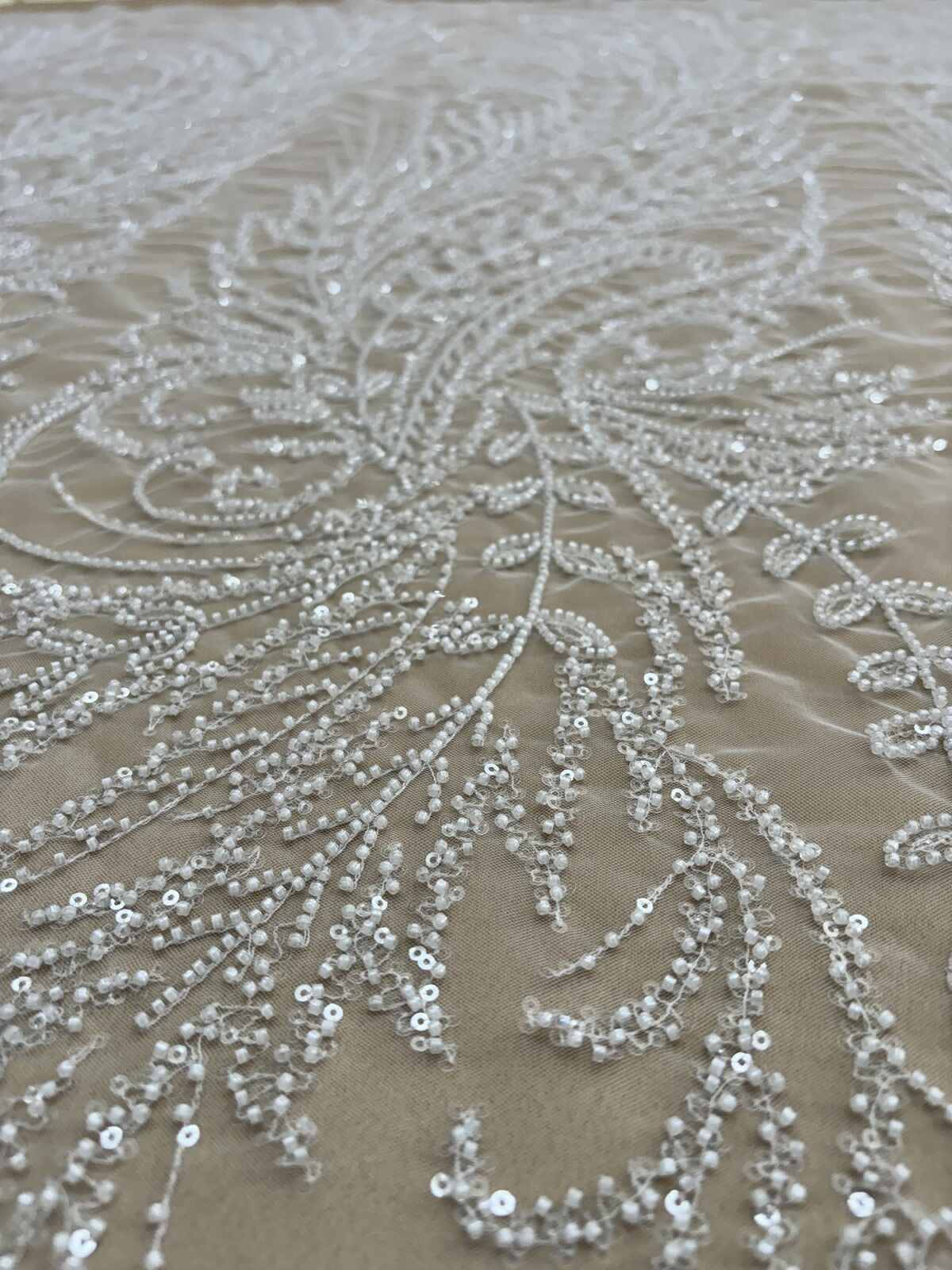 Dantela Couture Ivory cu Model Floral, cu Margele si Paiete