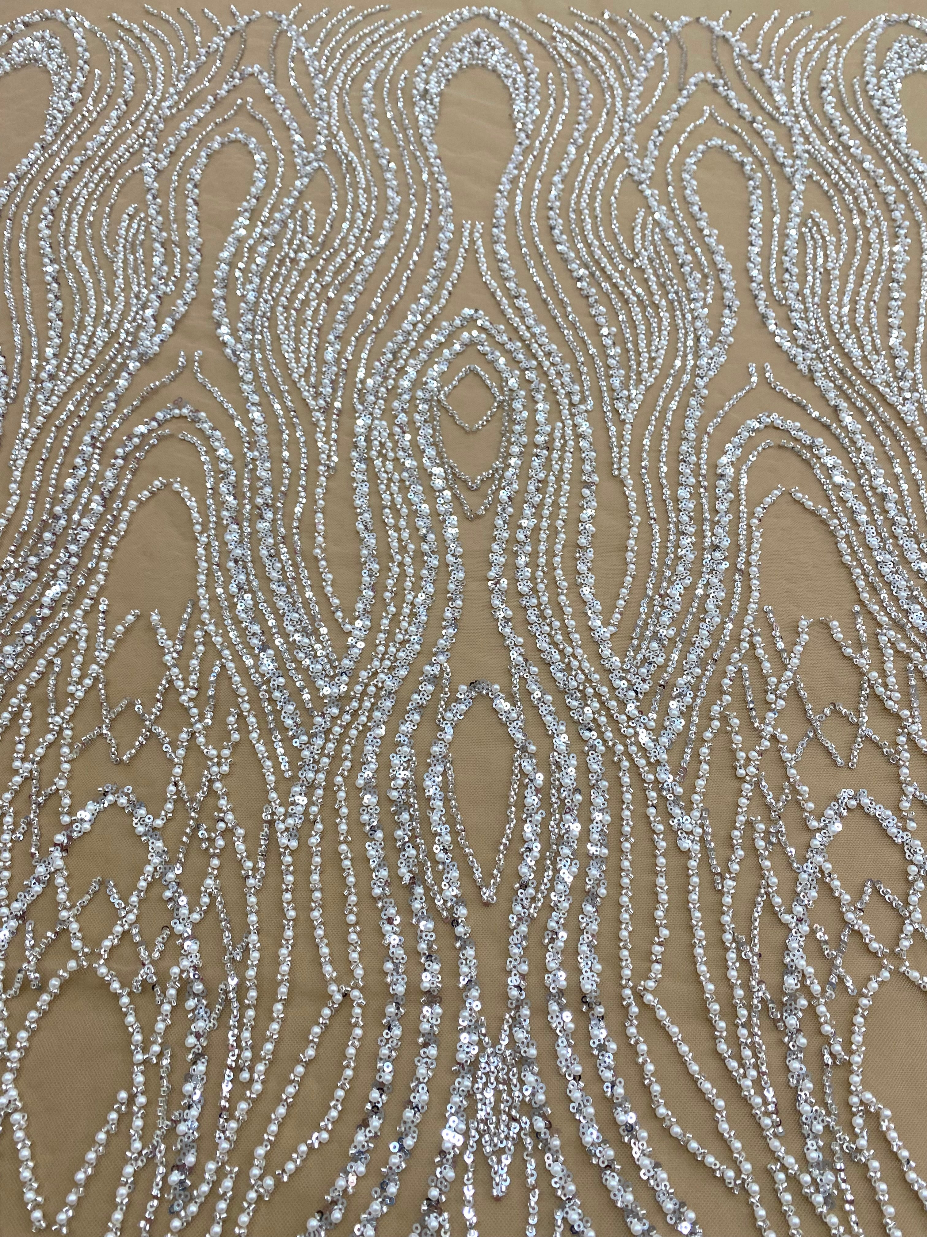 Dantela Couture Argintie pe Tulle Nude cu Perle, Margele si Paiete