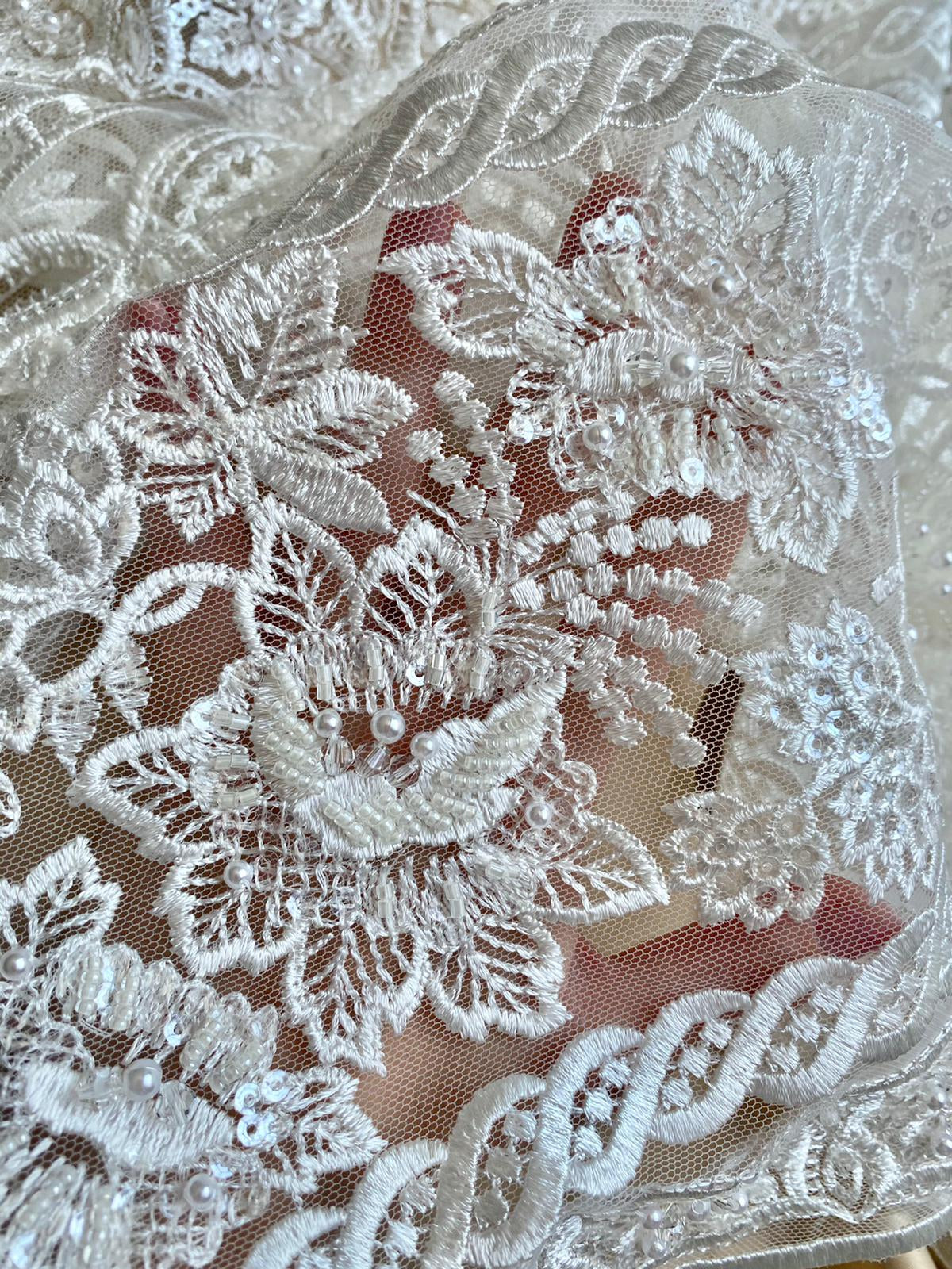 Lace with Floral Pattern, with Crystals, Pearls and Sequins