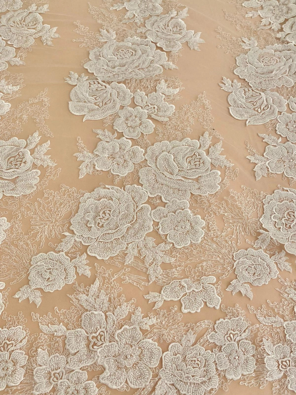 Dantela Couture Ivory cu Model Floral, cu Margele si Paiete