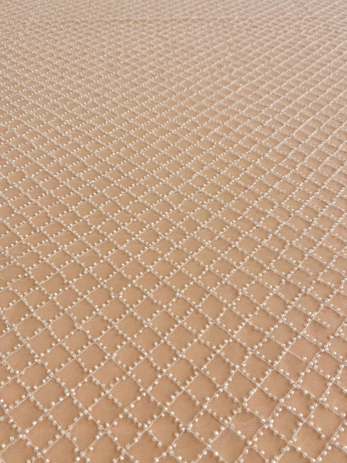 Dantela cu Model Geometric, cu Perle si Paiete